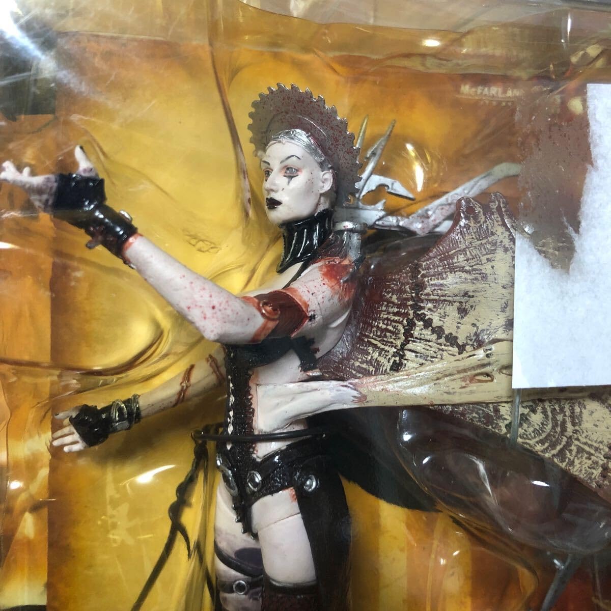 マクファーレン・トイズ トーチャード ソウル2 カミーユノワール Amazon.co.jp: マクファーレントイズ McFARLANE TOYS TORTURED