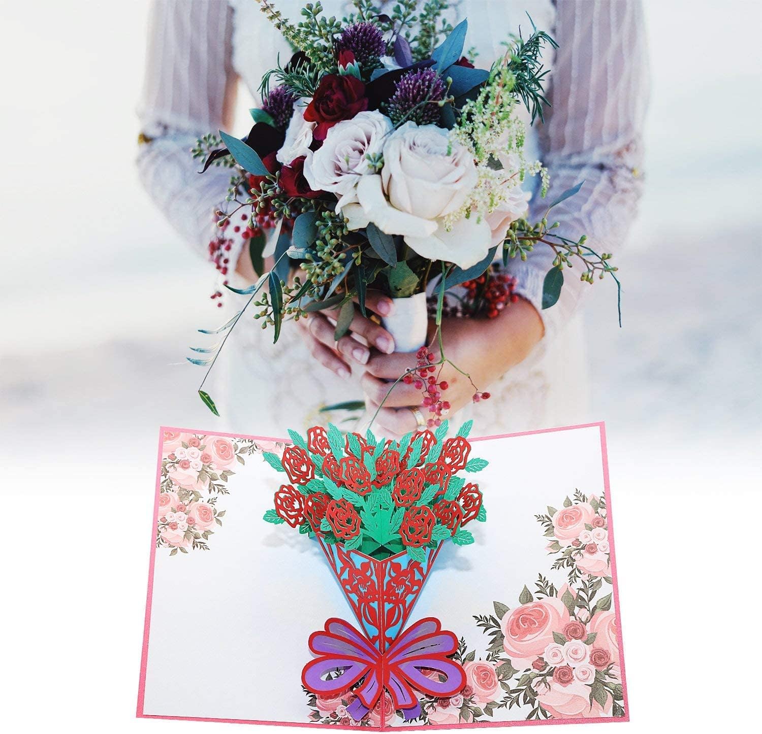 21セール ローズの花束のグリーティングカード メッセージカード 誕生日カード 感謝状 結婚祝い バラ 封筒付き Www Larrypolatsch Com