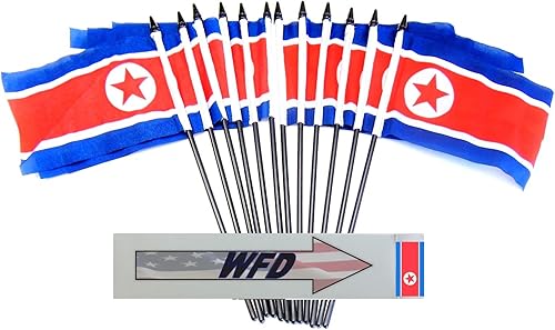 Miniatura 194 de Banderas de escritorio de Nicaragua, paquete de 12 banderas pequeñas de poliéster de 4 x 6 pulgadas en miniatura para mesa de oficina, pequeñas