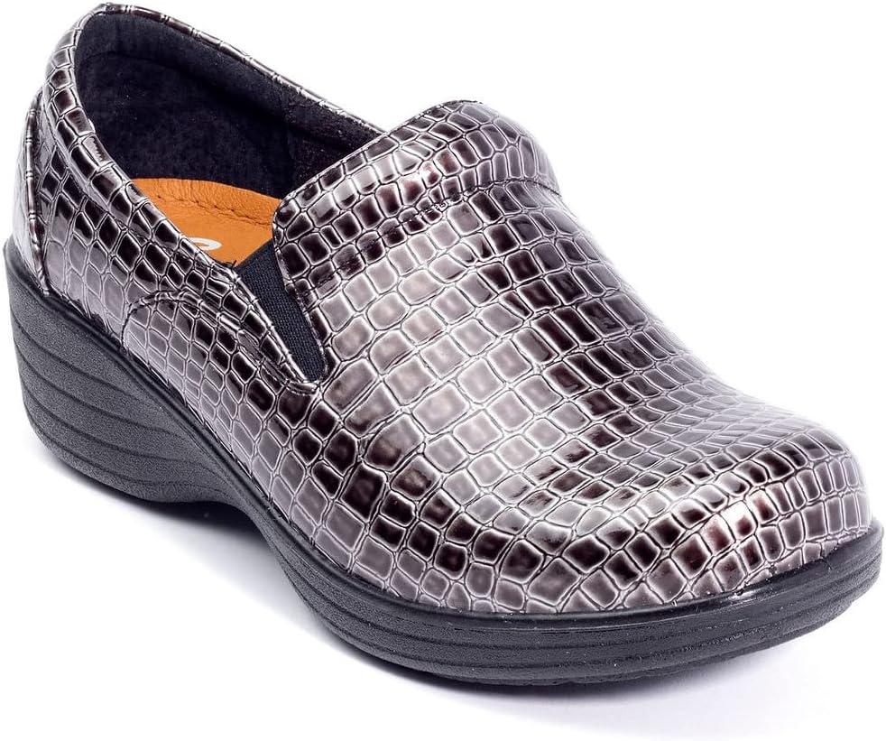 Savvy slip resistant shoes Clearance