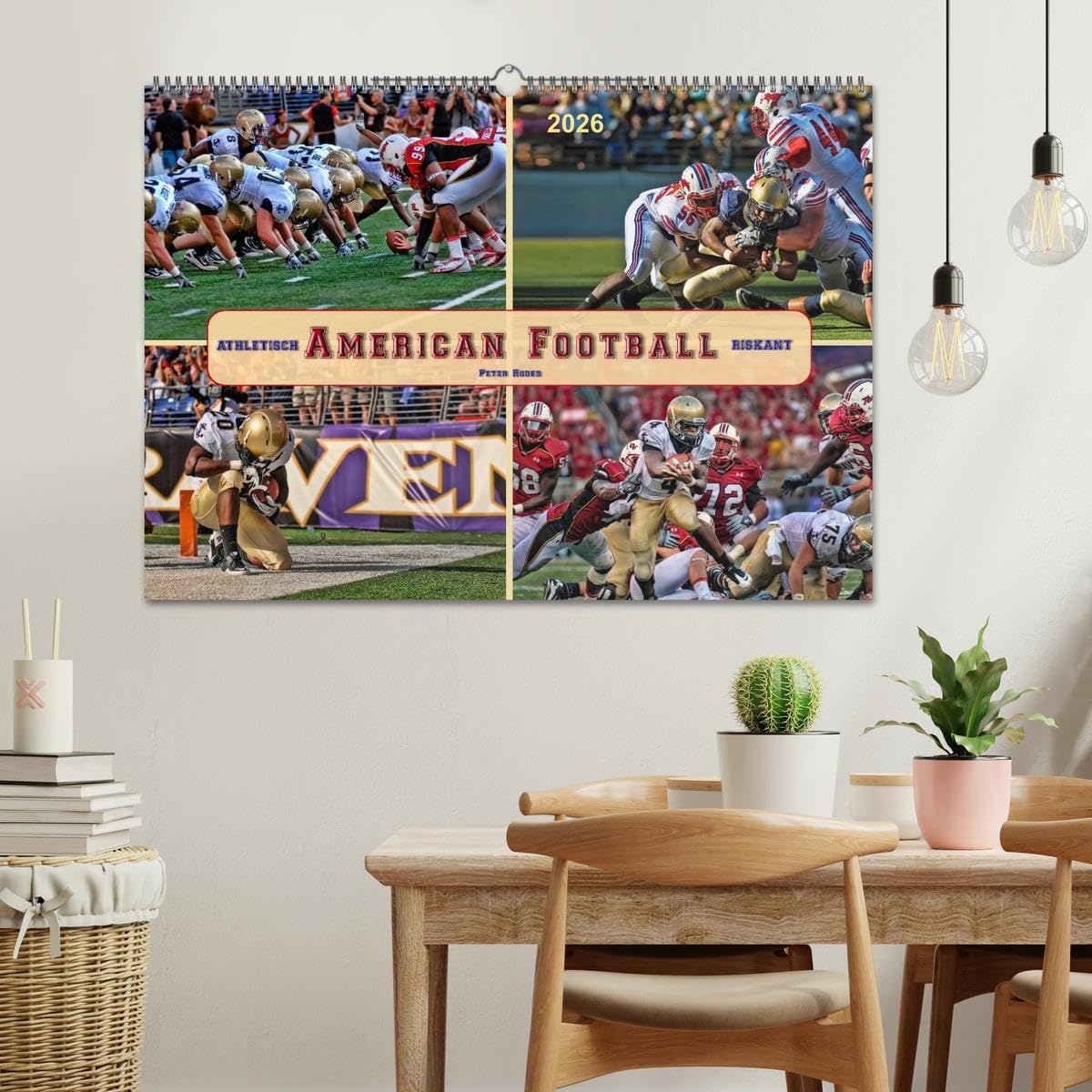 American Football - athletisch und riskant (Wandkalender 2026 DIN A2 quer), CALVENDO Monatskalender: American Football - gefährlicher Teamsport. (CALVENDO Sport)