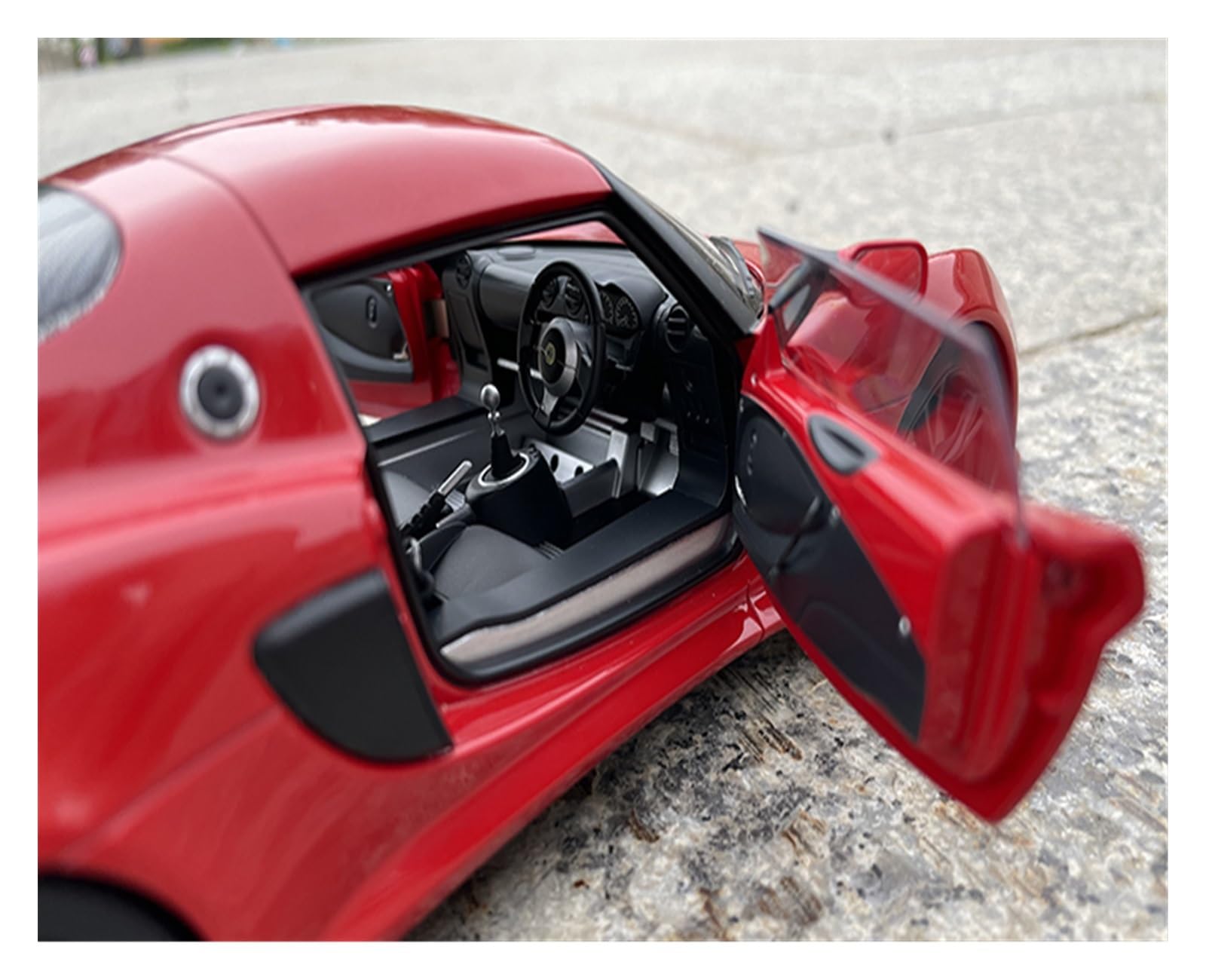 Amazon | ミニカー ロータスエキシージ S 1:18 シミュレーション樹脂車