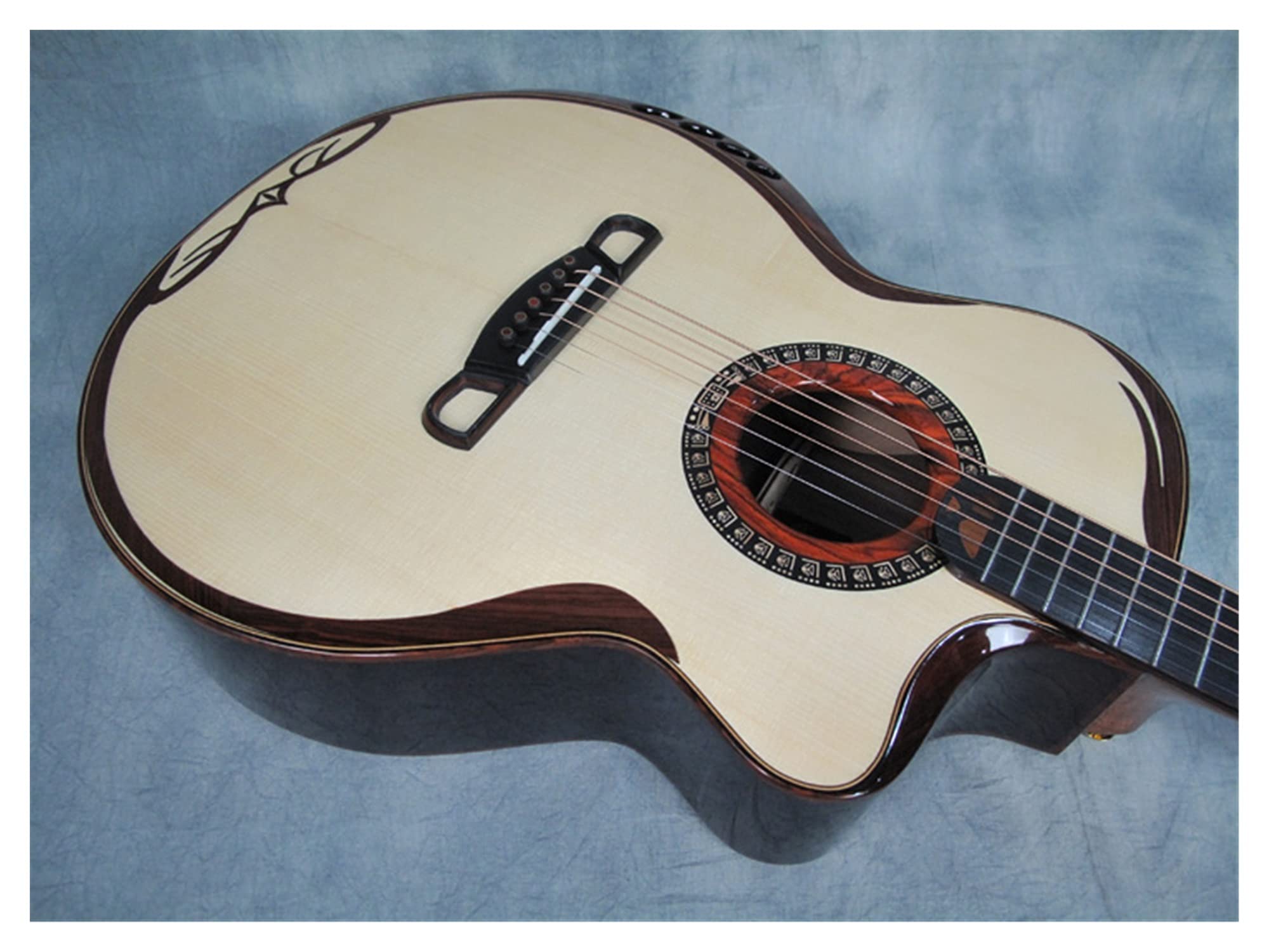 アコースティックギター Surprise S41U-FS 木彫装飾 カットウェイ