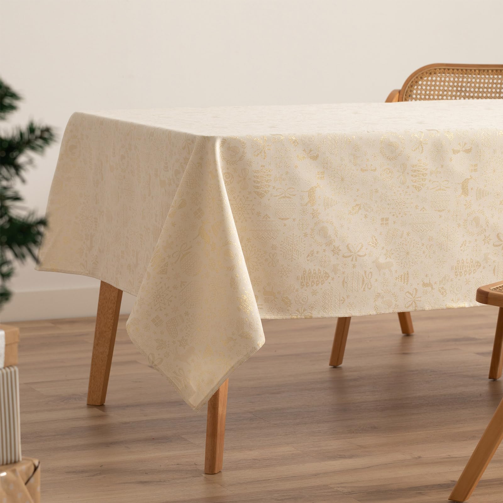 Gamusi Candy Ecru Tablecloth Christmas Jacquard Gold Thread Dining Table Square Christmas Decoration 140 X 140 Cm, Ecru