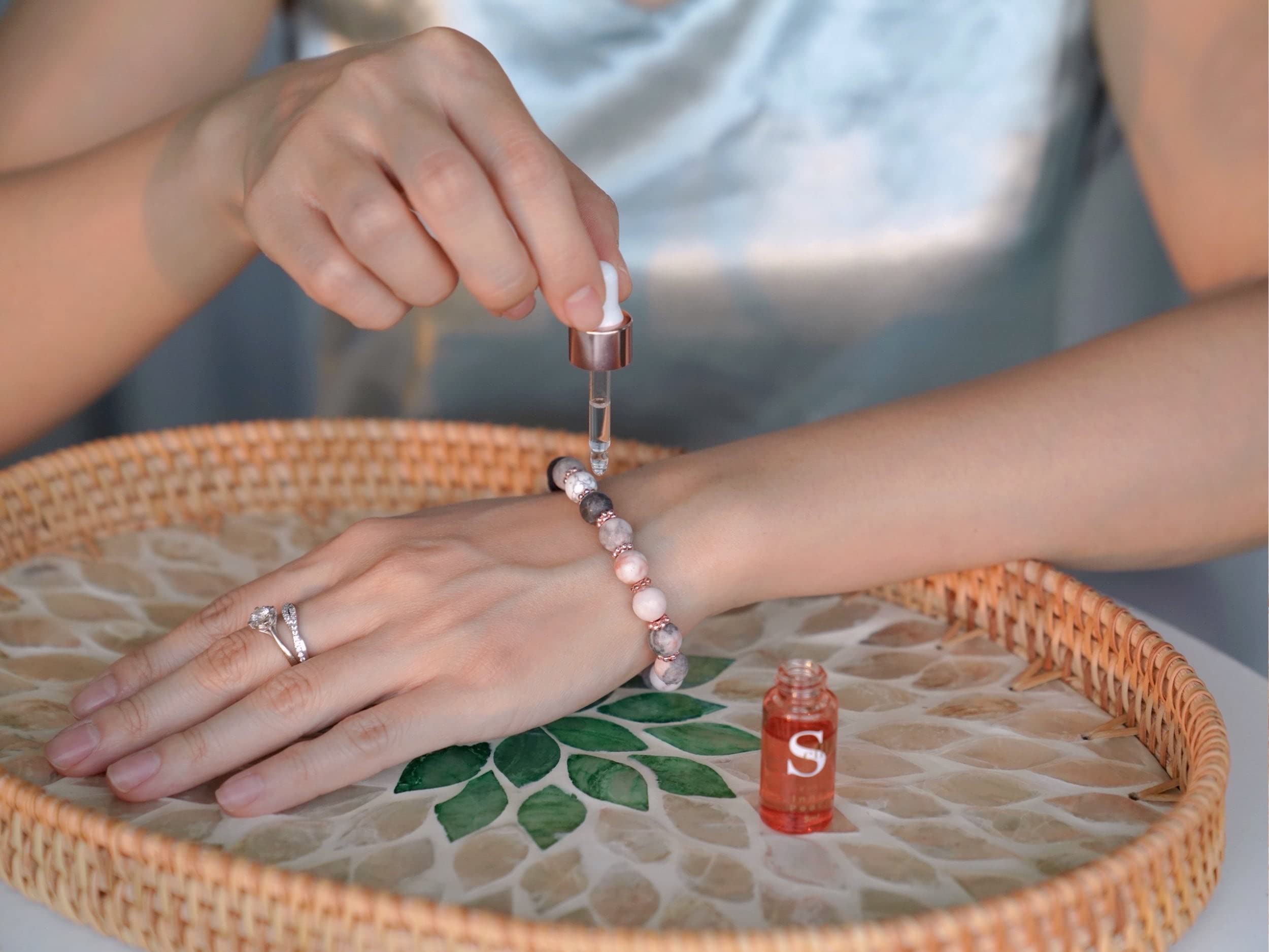 Pulsera antiansiedad para mujer, pulsera de cuentas de cristal, difusor de roca de lava con aceites esenciales para dormir bien, regalos de cumpleaños de aromaterapia para mujeres
