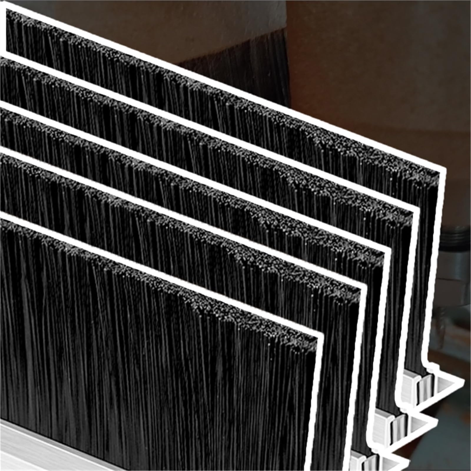 Bande d'étanchéité industrielle nylon canal aluminium Ga protection météo hauteur 150mm