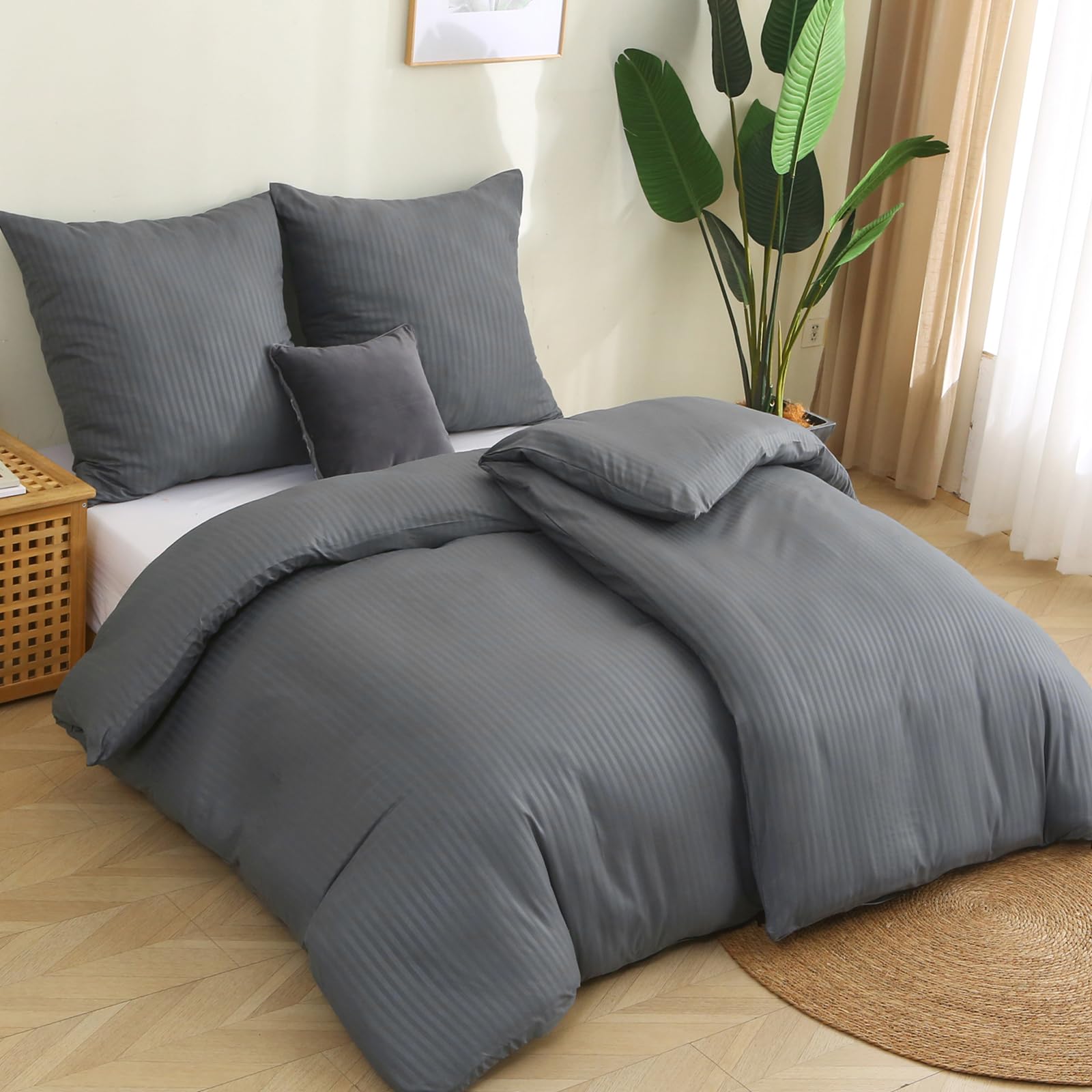 Pamposh Satin-Streifen-Bettwäsche-Set, Premium-Hotelqualität, hypoallergen, ultraweiche Mikrofaser