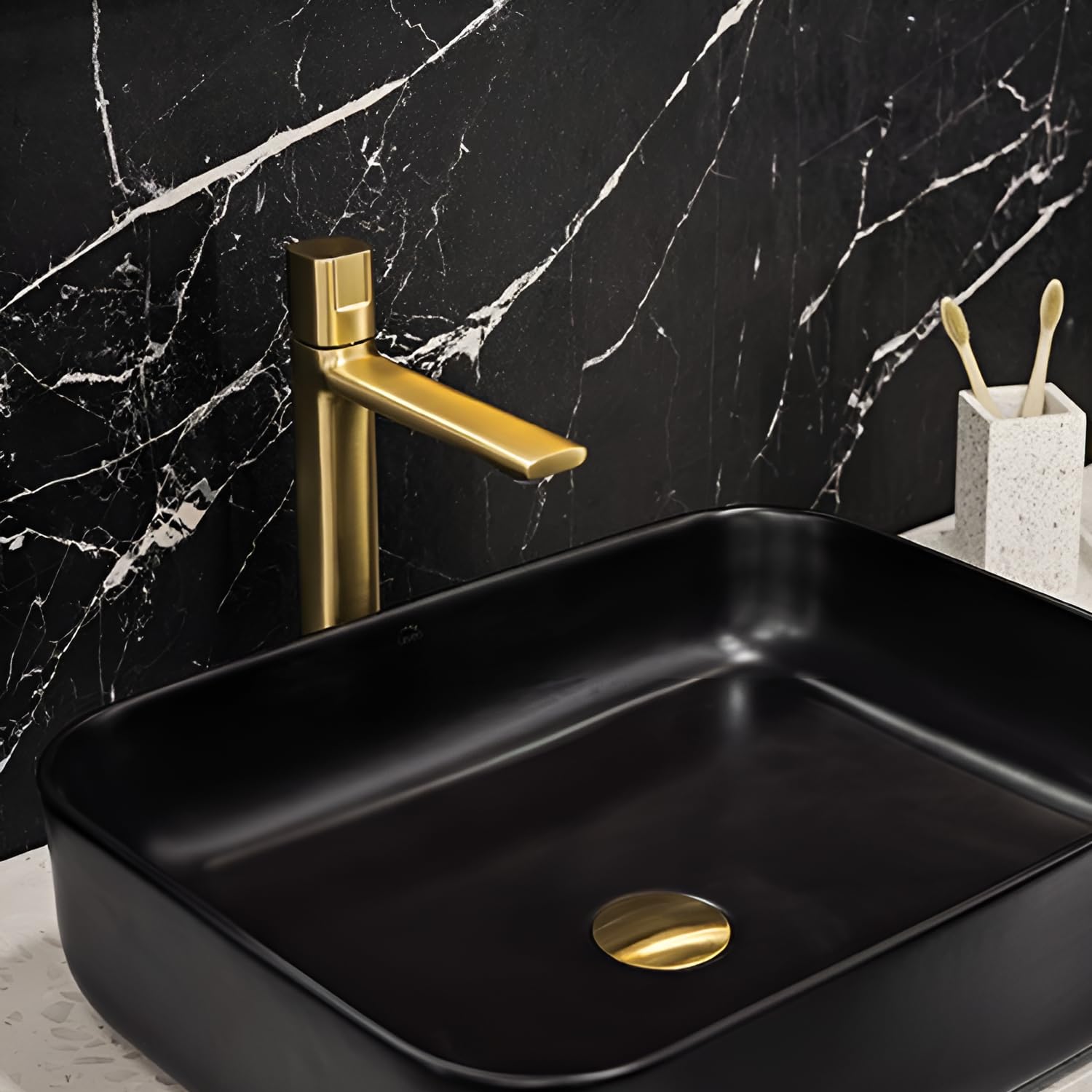 FARON Mitigeur Vasque Haut pour Vasque à Poser, Robinet Lavabo Salle de Bain en Laiton Massif, Cartouche Céramique, Finition PVD Doré Brossé, Monocommande, Flexibles 60 cm Inclus