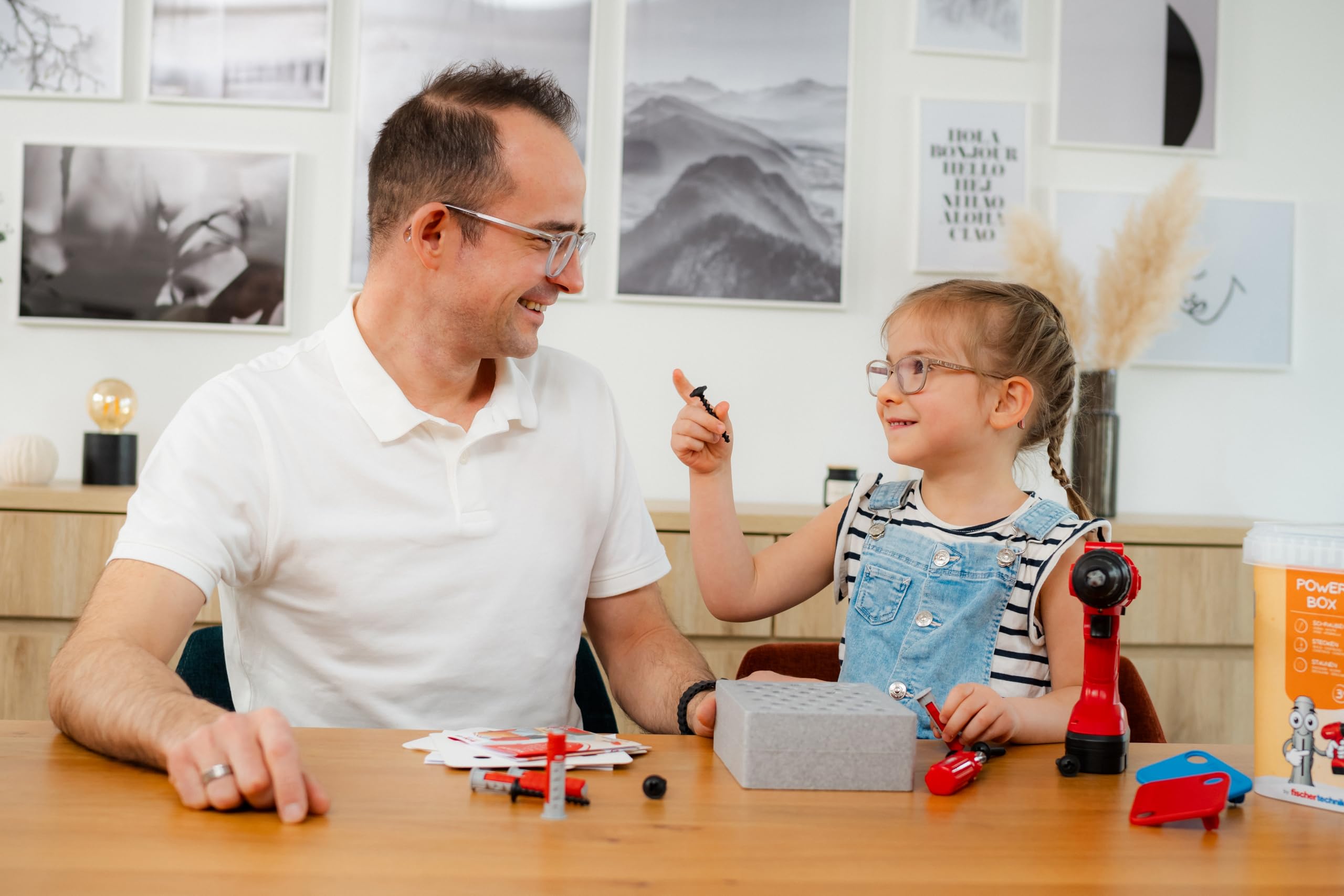 fischertechnik Fischer for Kids Power-Box 579436 kit de Bricolage dès 3 Ans | Jouet d’outils pour enfants 579436, complément idéal pour établi d’atelier, avec chevilles et perceuse-visseuse sans fil