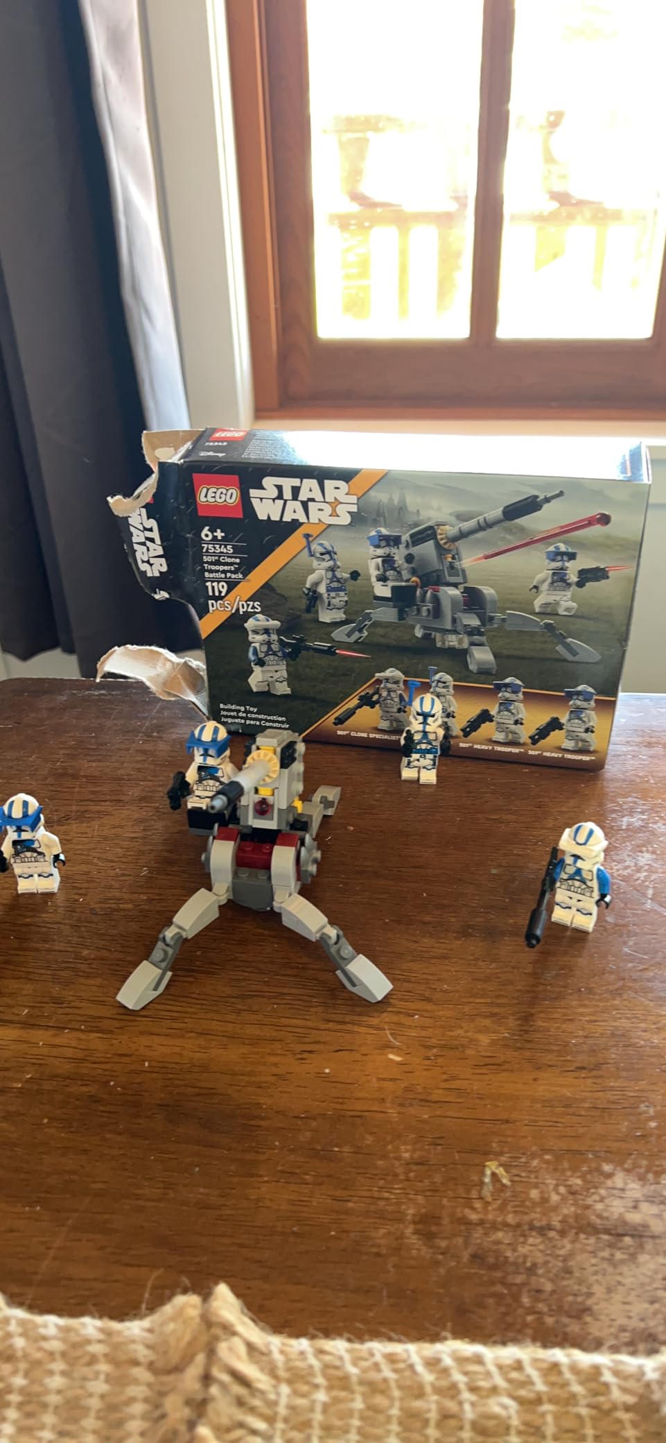 Amazon.com: LEGO Star Wars 501st Clone Troopers Battle Pack Toy Set ...