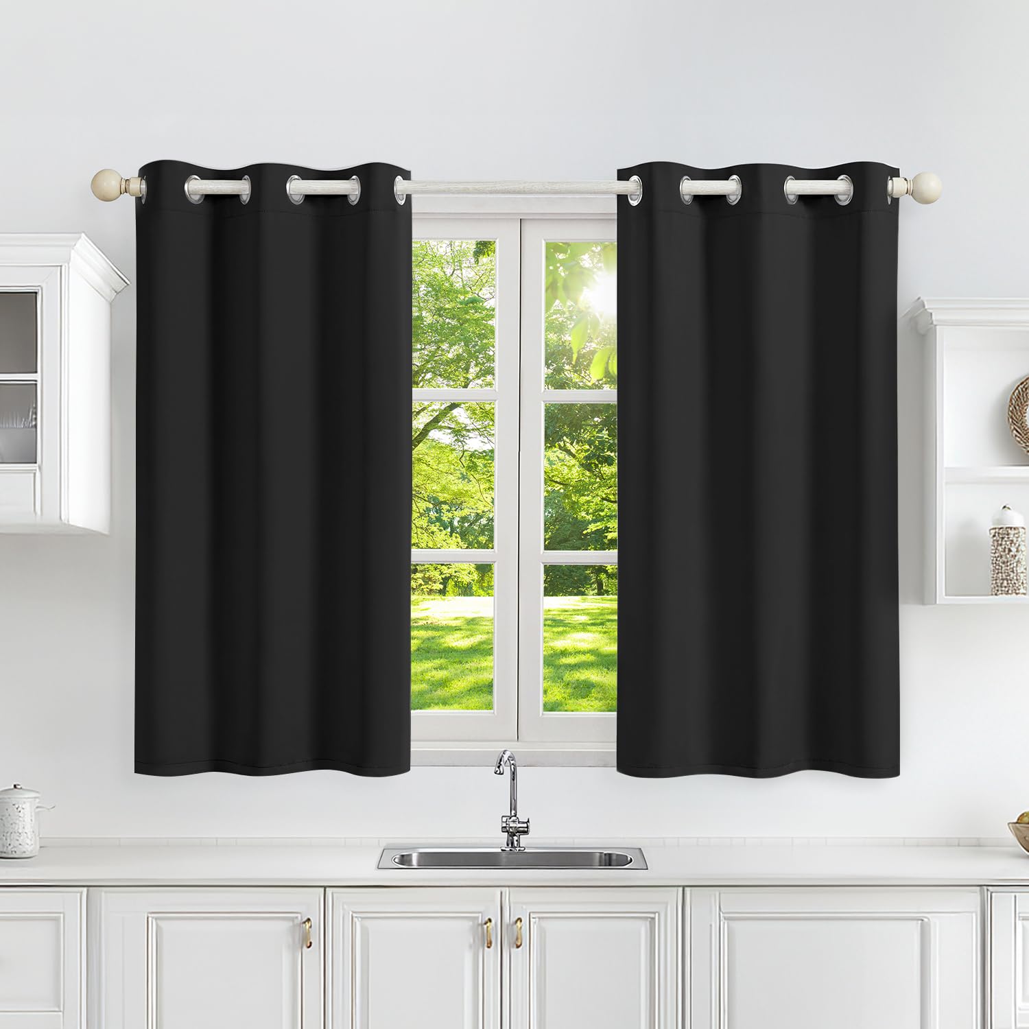 Runyéla Verdunklungsvorhänge mit Ösen Gardinen 2er Set, Vorhänge Blickdicht Thermovorhang Hitzeschutz, Ösenvorhang Thermogardine für Schlafzimmer Wohnzimmer Blackout Curtain