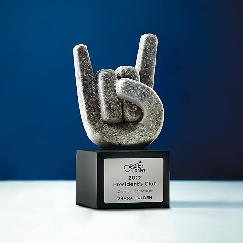 Miniatura 5 de Baudville Premio de trofeo de estrella de rock grabado personalizado  piedra gris tallada sobre base de resina negra  Viene con una elegante caja de