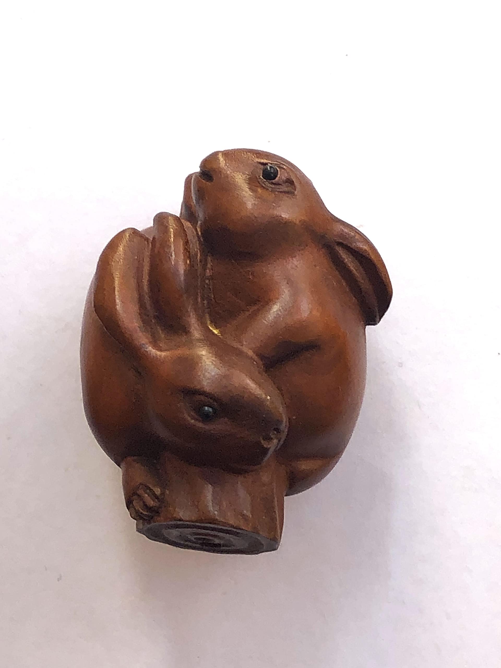 acore 2" Boxwood Hand Carved netsuke- Rabbits Holding a Timber (Brown)