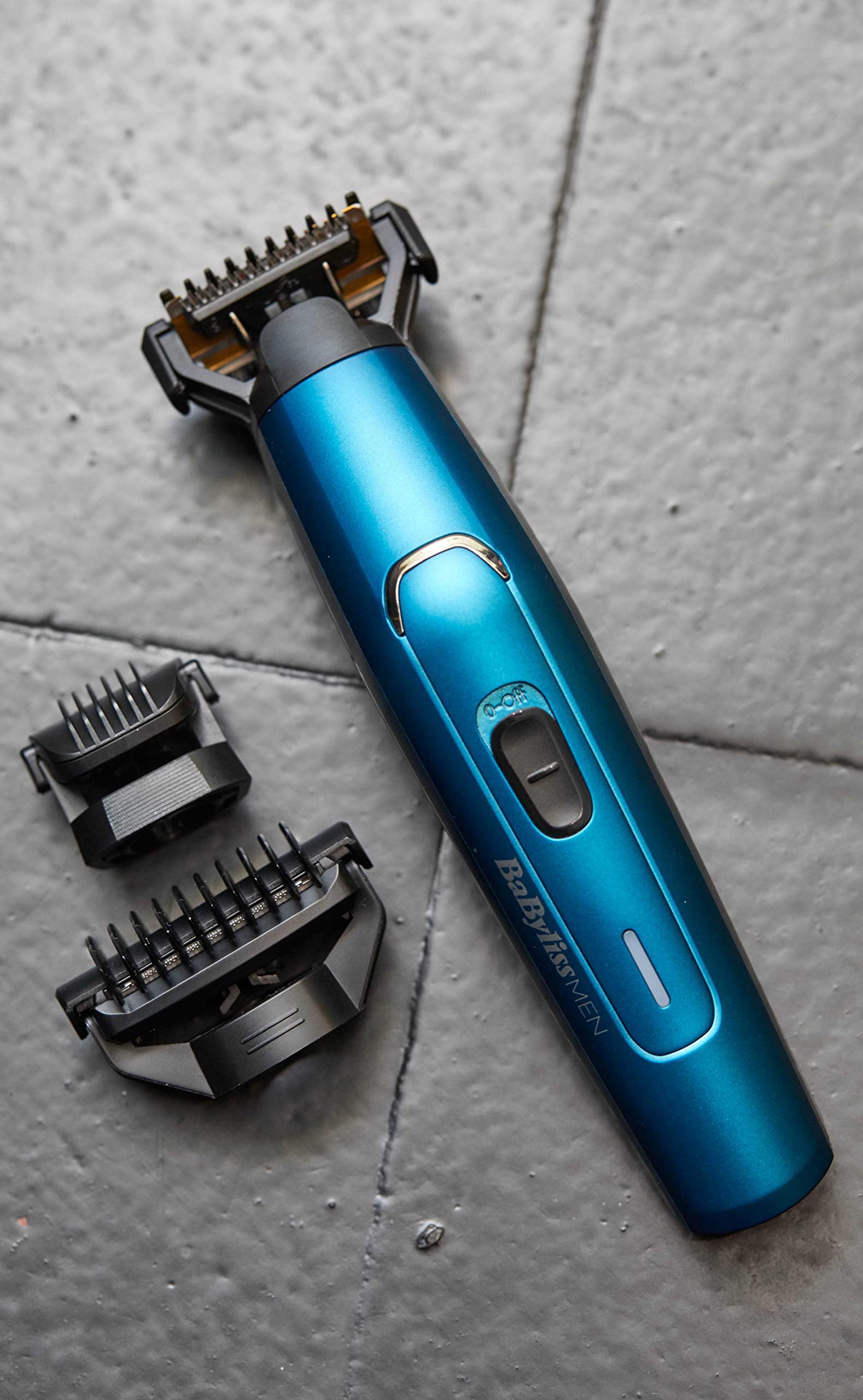BaByliss MT890E Japanese Steel 12-1 Multitrimmer MT890E mit 12 Aufsätzen für Gesicht und Körper, wasserdicht, Kurzaufladung