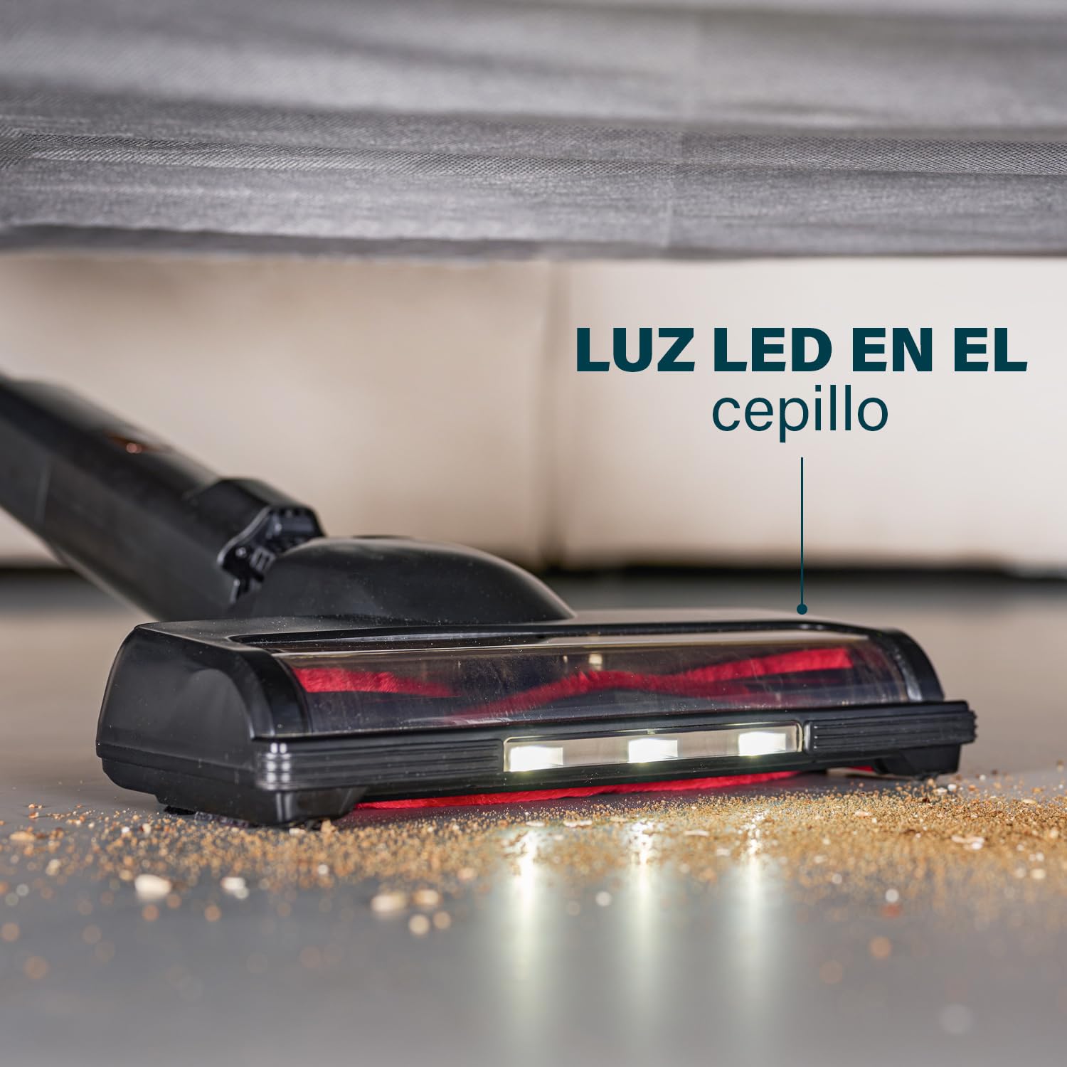 Princess Dynamic Storm 339390 - Potente Motor sin escobillas - Vaciado higiénico del depósito - 30 Minutos de Limpieza sin Cables - Cepillo motorizado - LED - posición de Espera - Modo portátil