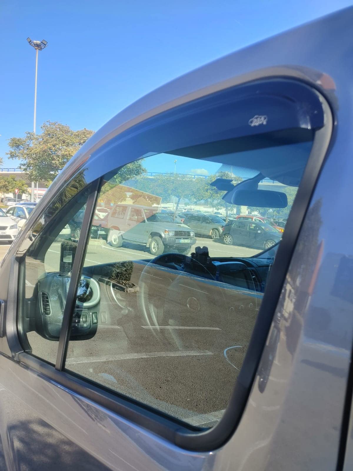 Deflectores Compatible con Renault TRAFIC | Desde 2014+ Derivabrisas Exteriores Delanteros