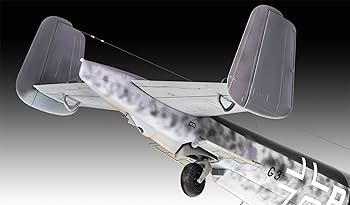 Amazon.com: ドイツレベル(Revell) German Level 1/48 Luftwaffe