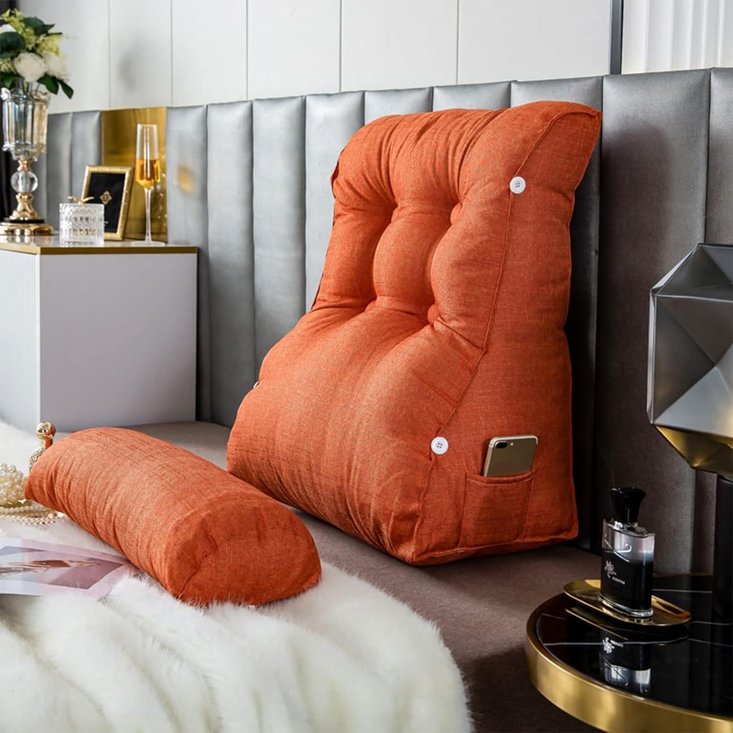 Coussin de détente triangulaire orange anti mal de dos pour la lecture au lit