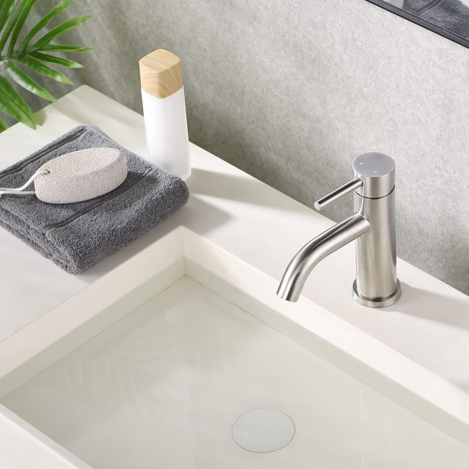 Rainovo Single Handle Bathroom Faucet with Pop-Up Sink Drain Brushed Nickel, Single Hole Bathroom Sink Faucet Stainless Steel, Modern Vanity Faucet Supply Utility Hose for Basin Lavatory Mixer Tap - - 