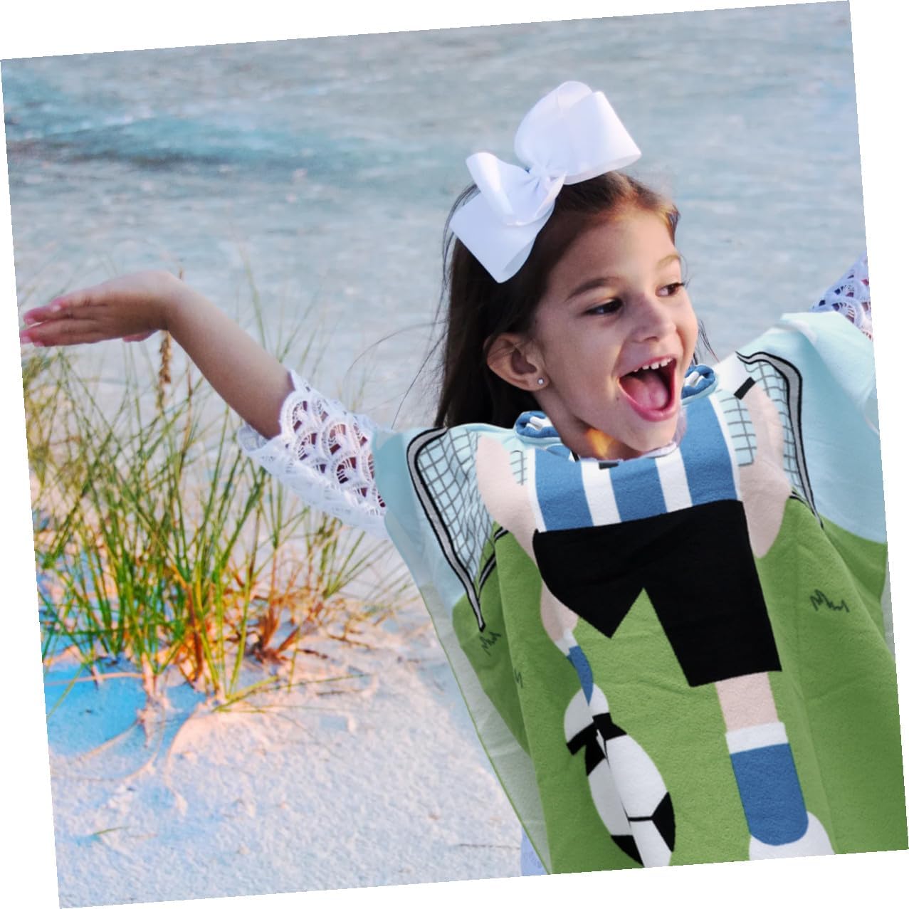 VILLCASE Hooded Bath Towel Cape for Boys, Soft Absorbent Cotton Beach and Bath Wrap, Lightweight Towel Cloak for Swimming and Daily Use