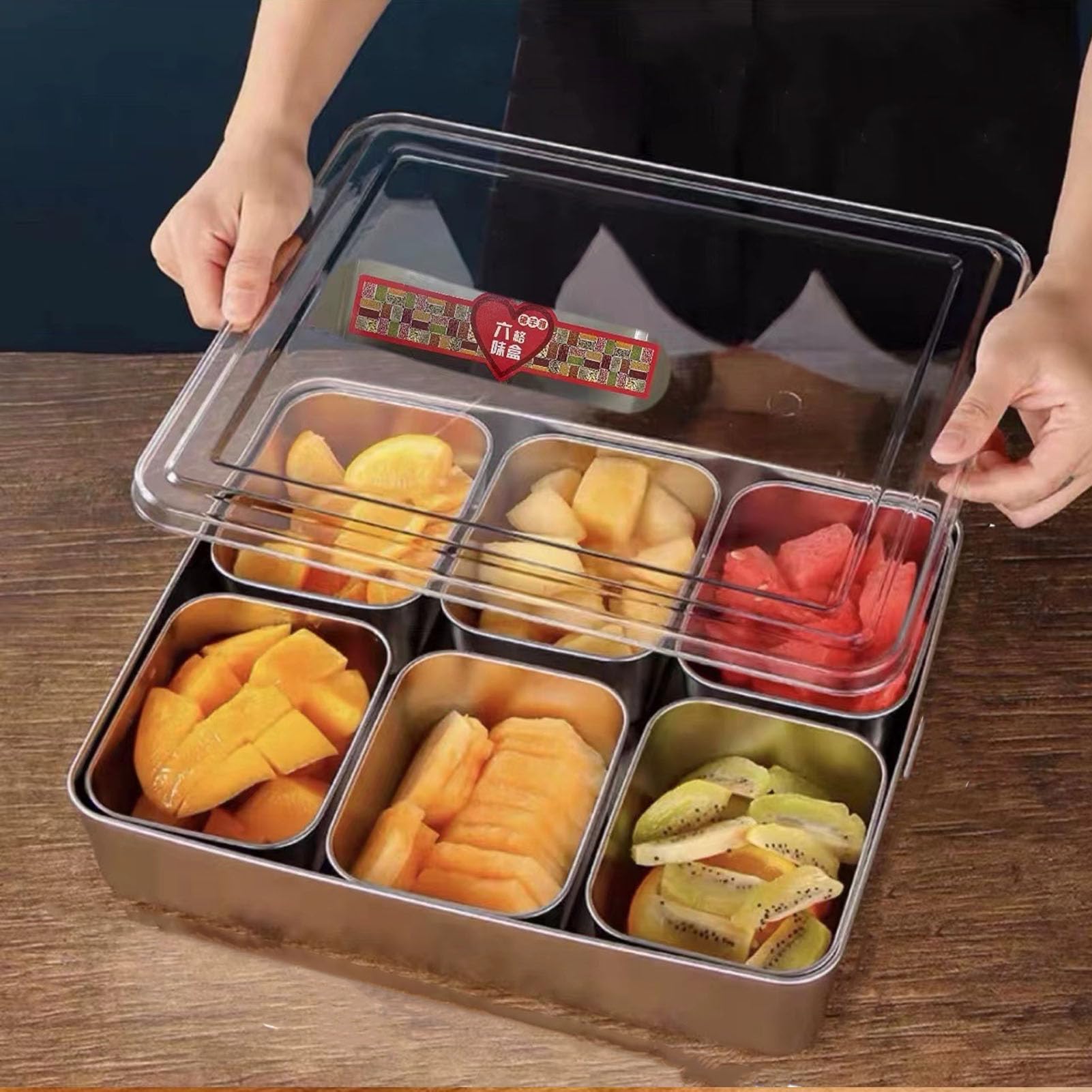 Vassoio da Portata Diviso a 6 Scomparti con Coperchio Trasparente, Antiscivolo, Resistente al Caldo e al Freddo, 34x29x7,2 cm, con 6 Cucchiai