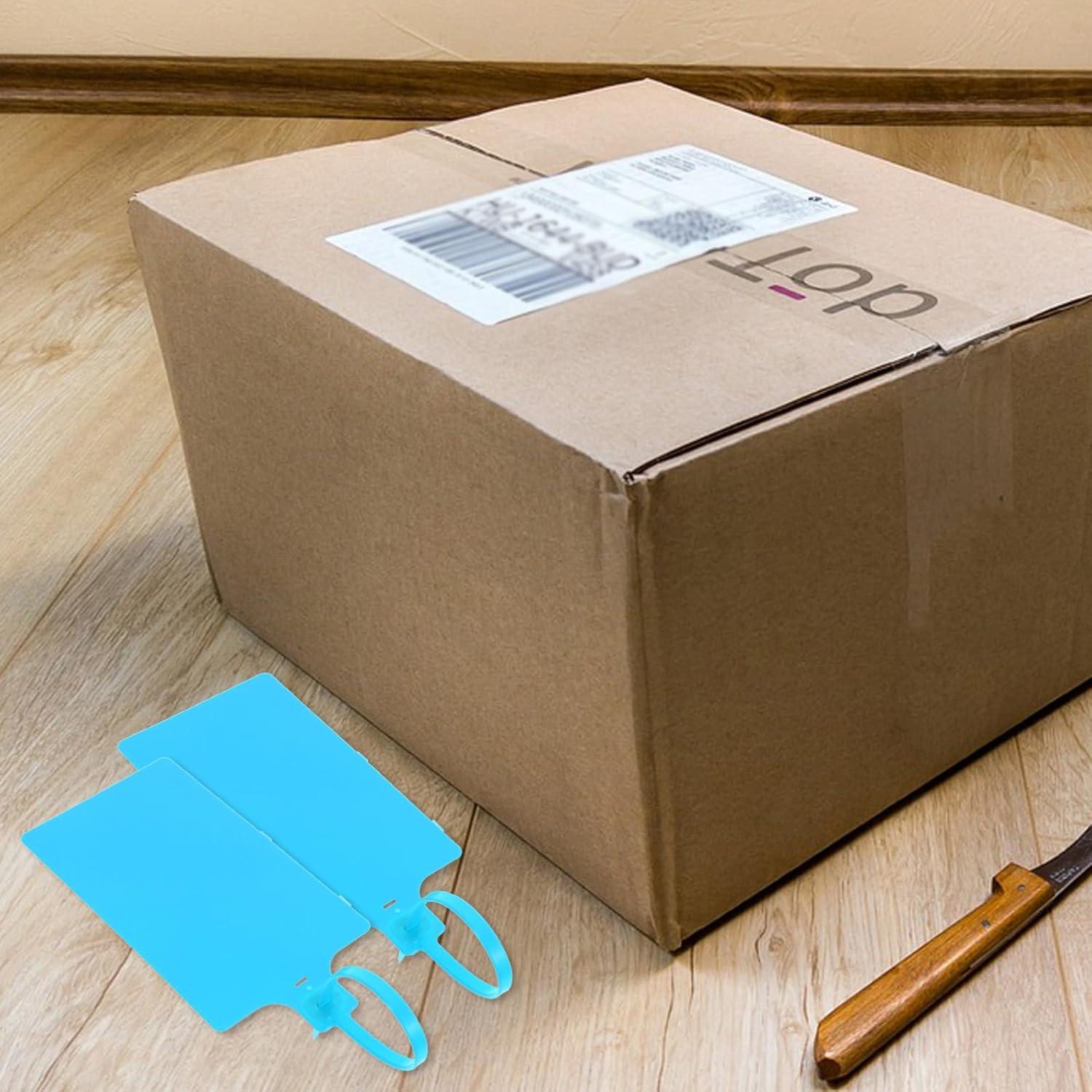 PRETYZOOM 100pcs Blue Plastic Shipping Tags Wire Loop Labels 5.8x100mm for Inventory, Luggage, and Commercial Packaging