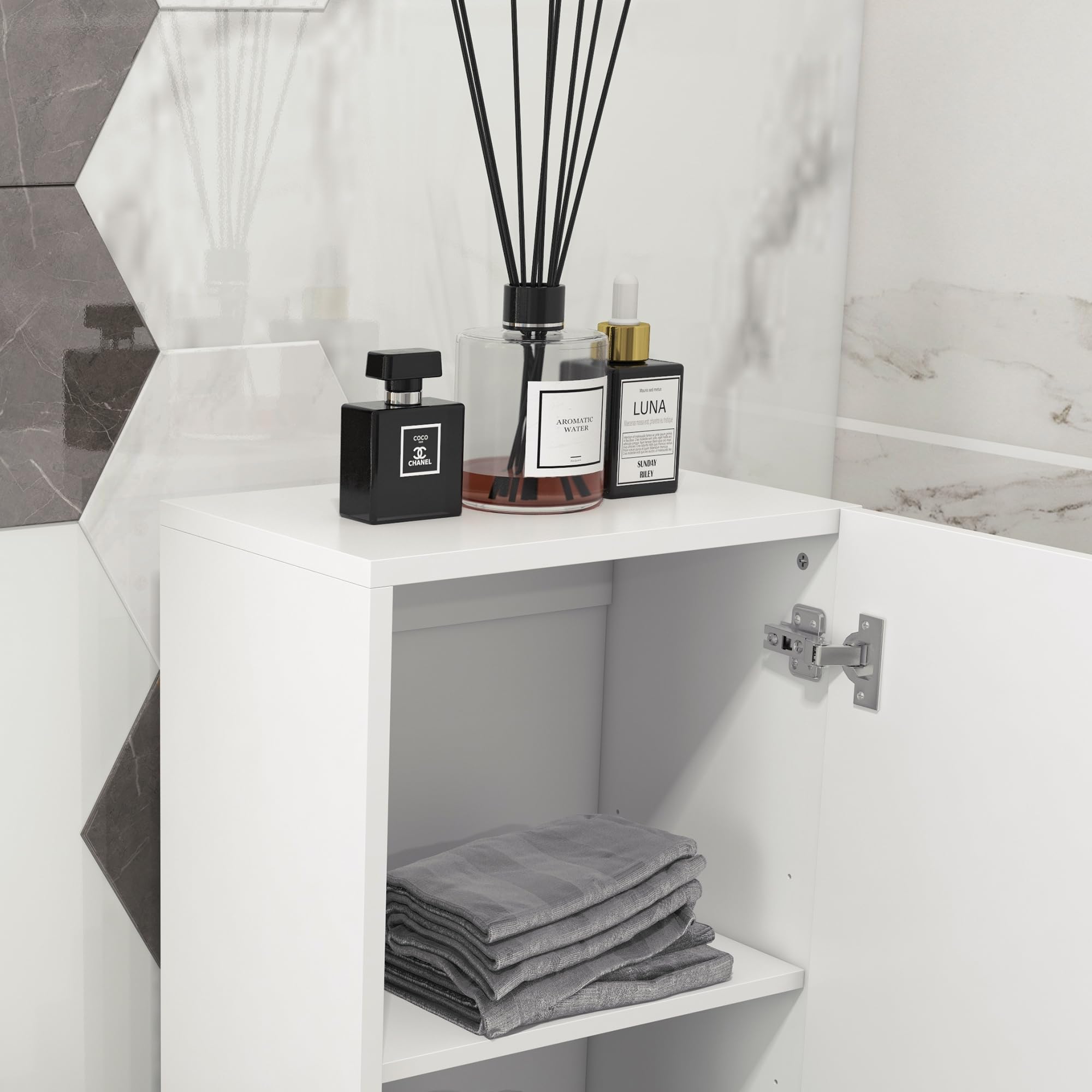 kleankin Mueble Alto de baño, Mueble Alto de almacenaje, Acabado Alto Brillo, estantes Regulables, 2 armarios, Estante de almacenaje de baño, 35 x 25 x 120 cm, Lacado en Blanco