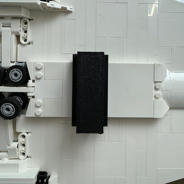 Foto 4 de 8 de Brickify Gancho de montaje en pared para el set de íconos Lego 10318 Concorde