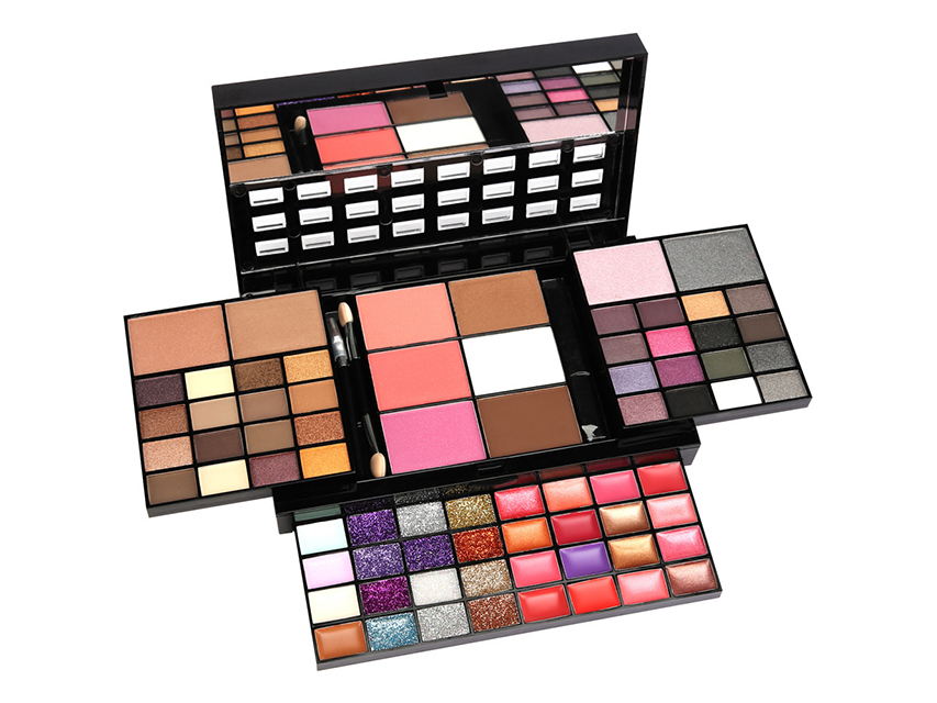 SILK MAKE UP BASE B01 30g　　3本セット Amazon.com : Makeup Kit For Women Full Kit - 74 colors