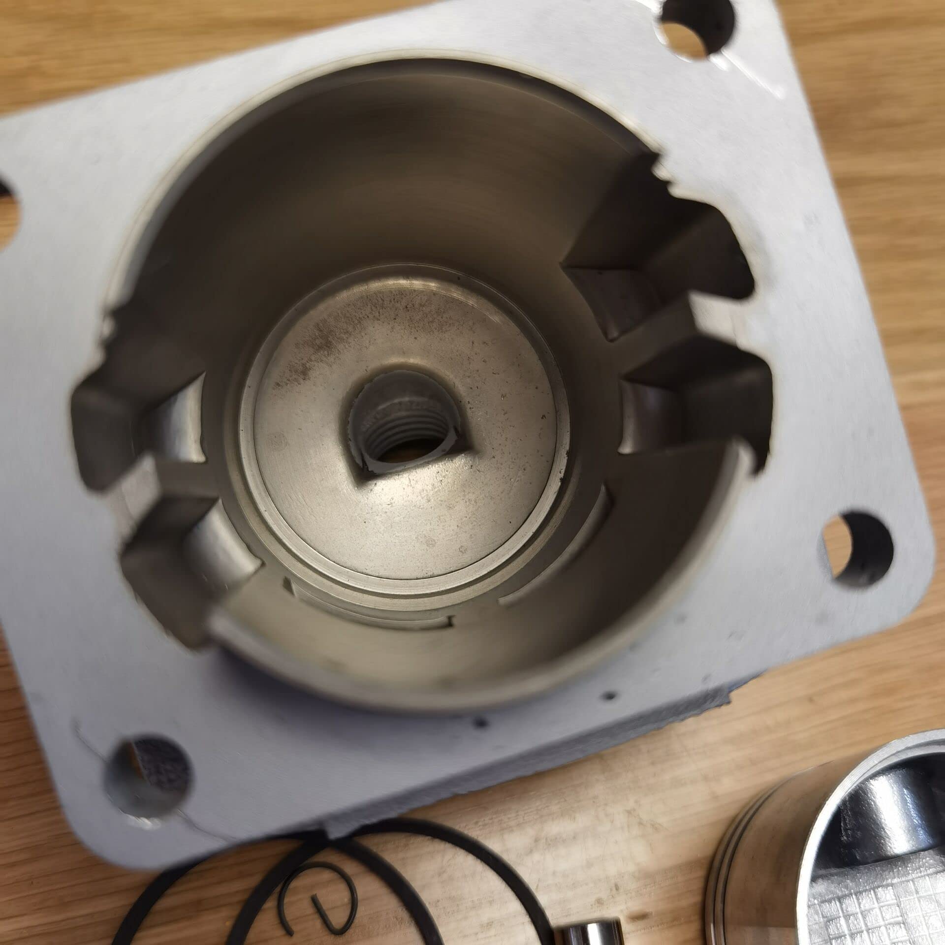 DUNLAP Zestaw tłoka cylindrycznego Nikasil 46 mm do pił łańcuchowych Super XL XL-AO SXL-AO Części do narzędzi ogrodowych