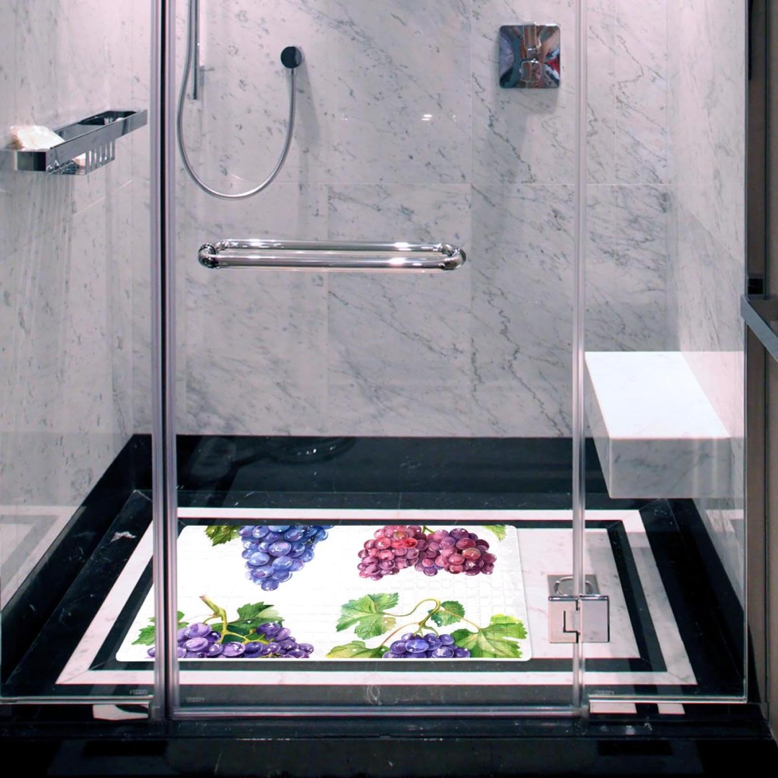Badematte mit Saugnäpfen, Motiv: Obsttrauben auf weißem Hintergrund, 39,9 x 70,9 cm, rutschfeste Badezimmermatten, maschinenwaschbar