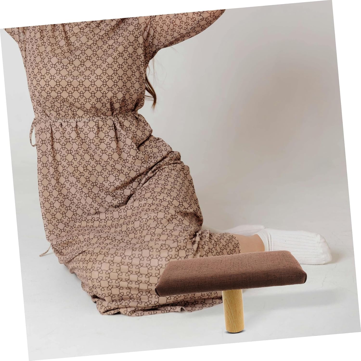 Cushioned Bench and Stool Wooden Portable Stool Chair for Zen Practice with Cushion Small Size Under 150cm Height