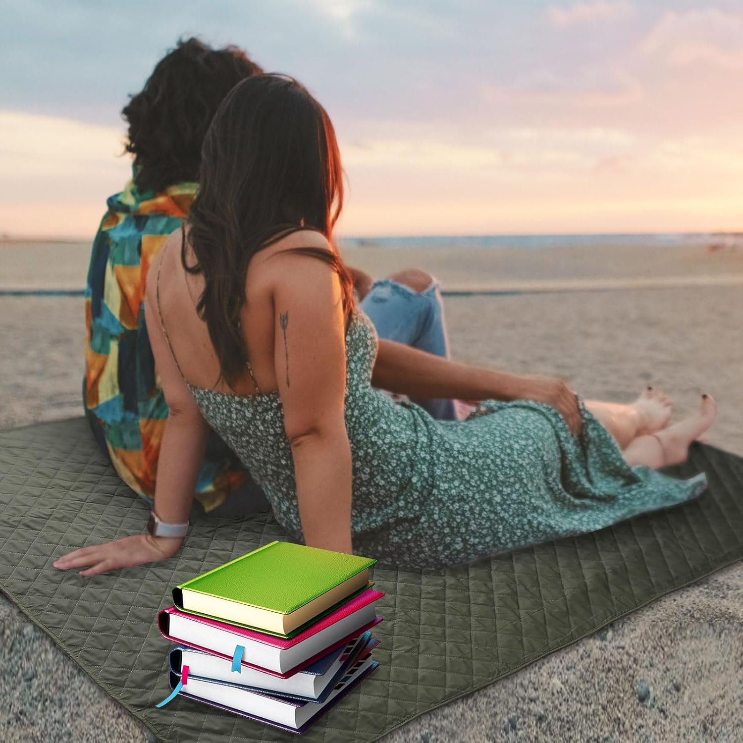 Tranqun 2 Large Outdoor Blanket 78'' x 55'' Quilted Windproof Waterproof Fleece Sandproof Stadium Foldable Warm Blanket for Camping Picnic Sporting Events Cold Weather (Military Green) - Image 5