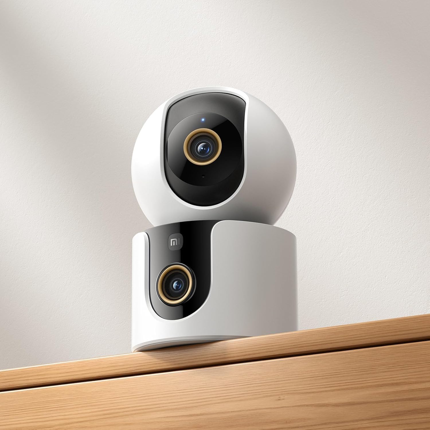 Xiaomi Smart Camera C500 placed on a wooden shelf