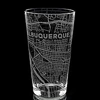 Vista 2 de ALBUQUERQUE NEW MEXICO Engraved City Street Map Beer Pint Glass Perfect Drinking Gift Idea & Unique Decor!