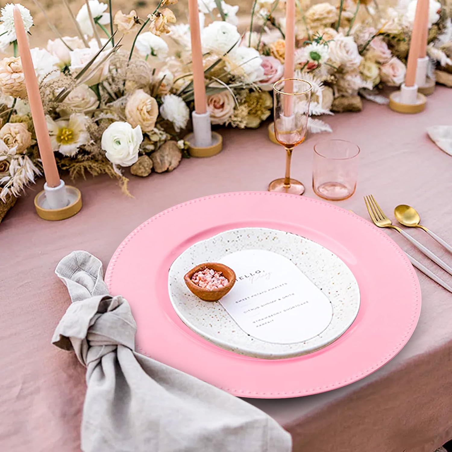 Teruntrue 24 Pcs Pink Charger Plates with Beaded 13 Inch Plastic Charger Plates for Dinner Plate, Pink Chargers for Table Setting, Round Chargers Plate for Wedding Party Holiday Event Tabletop Decor