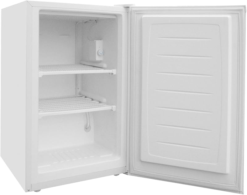 Magic Chef MCUF3W2 3 Cubic-Ft Upright Freezer — 1 of 6