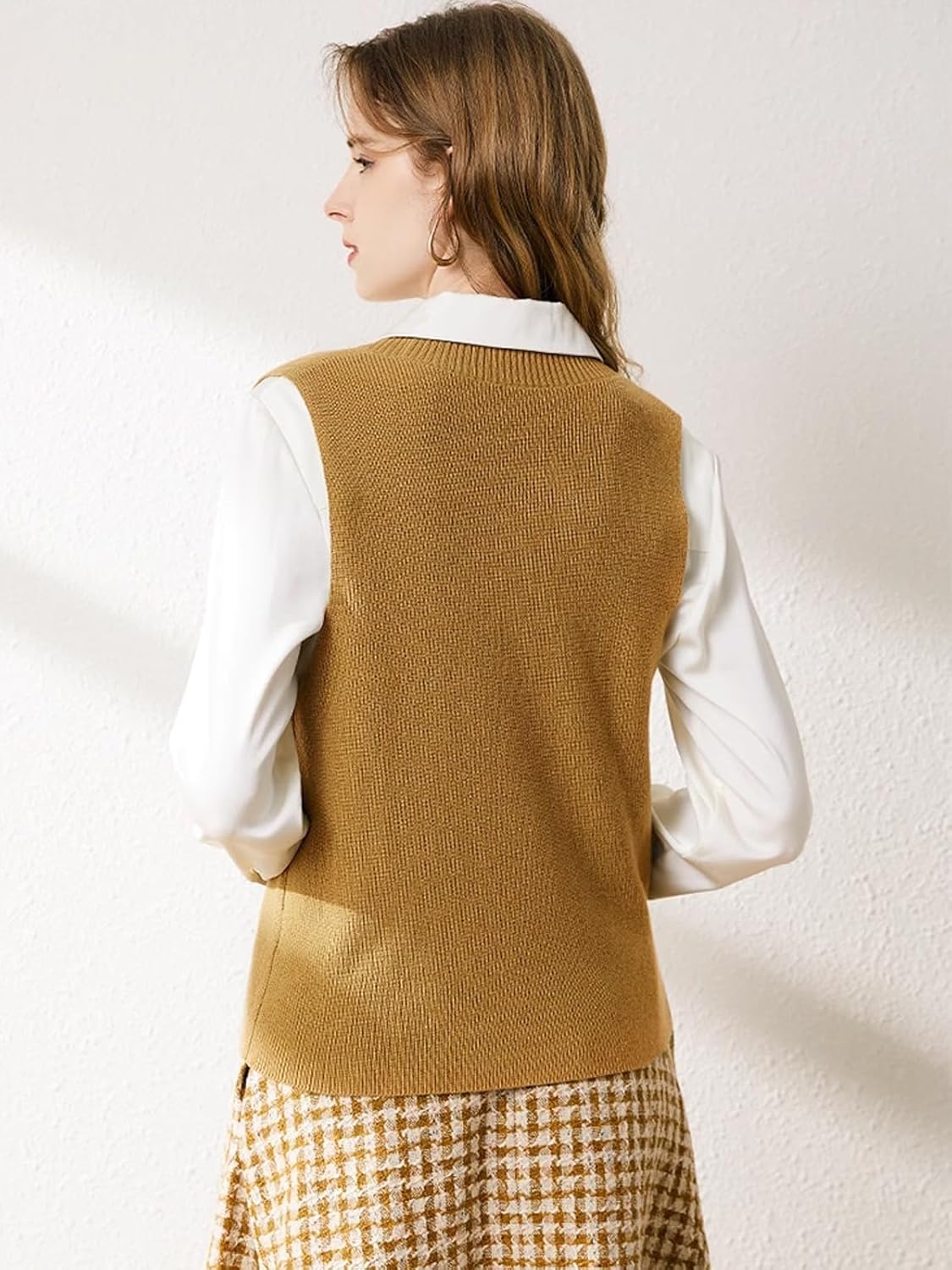 Wowcarbazole Women's Sweater Vest V Neck Pullover Knitwear Tank Top Trendy Sleeveless Sweater Fall 2025 - Image 3