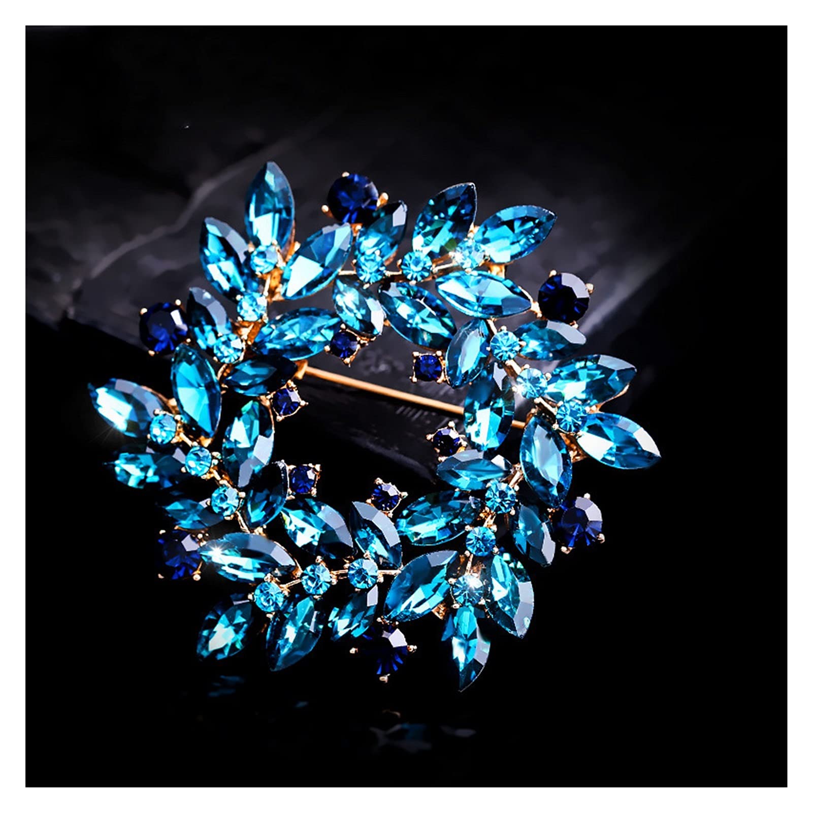RWRAPS 3-farbige Kristall-Kranz-Blumen-Brosche, modische Broschen für Damen, Modeschmuck, feines Geschenk (Metallfarbe: Blauer Kristall) ()