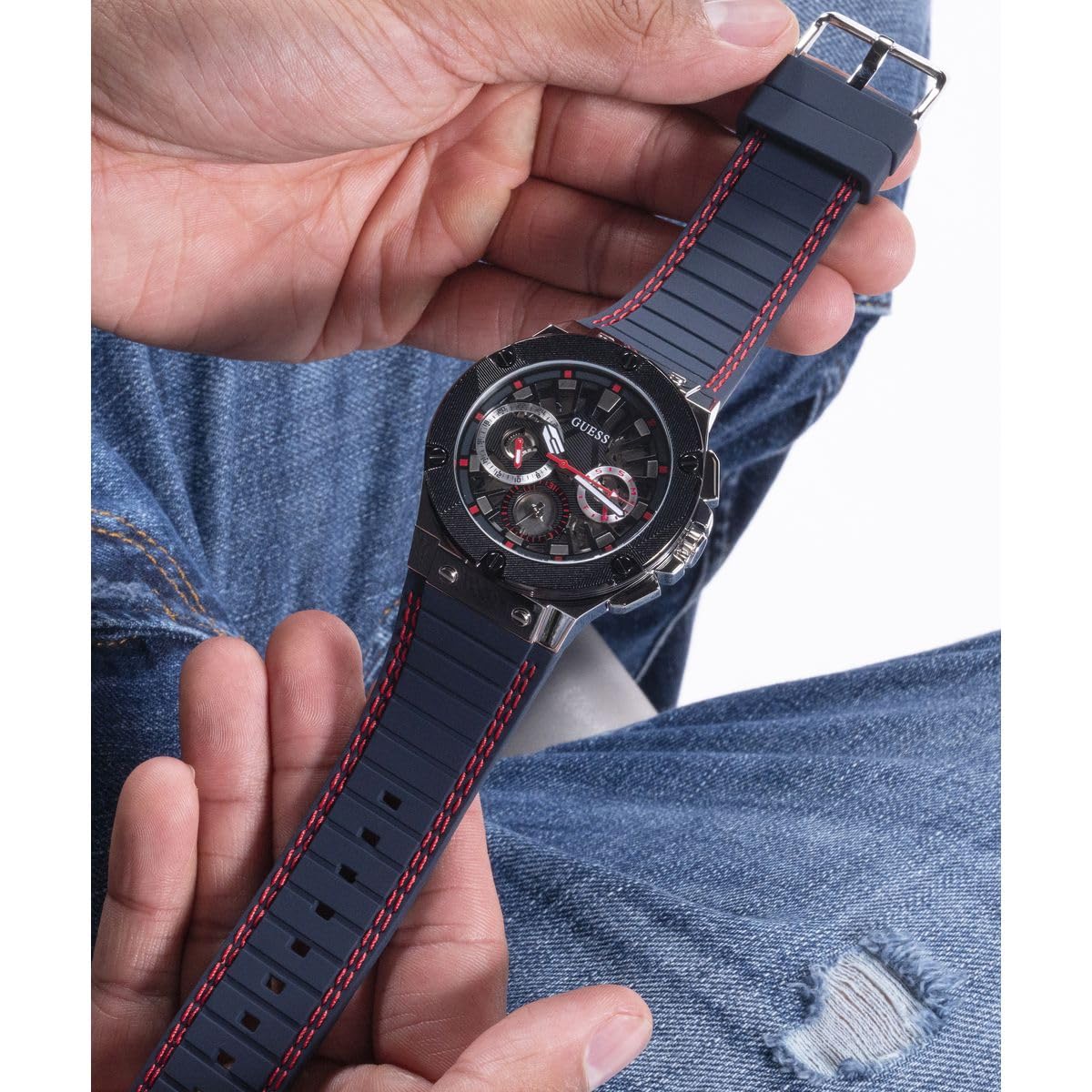 GUESS US Men's Navy Silicone Multifunction Watch