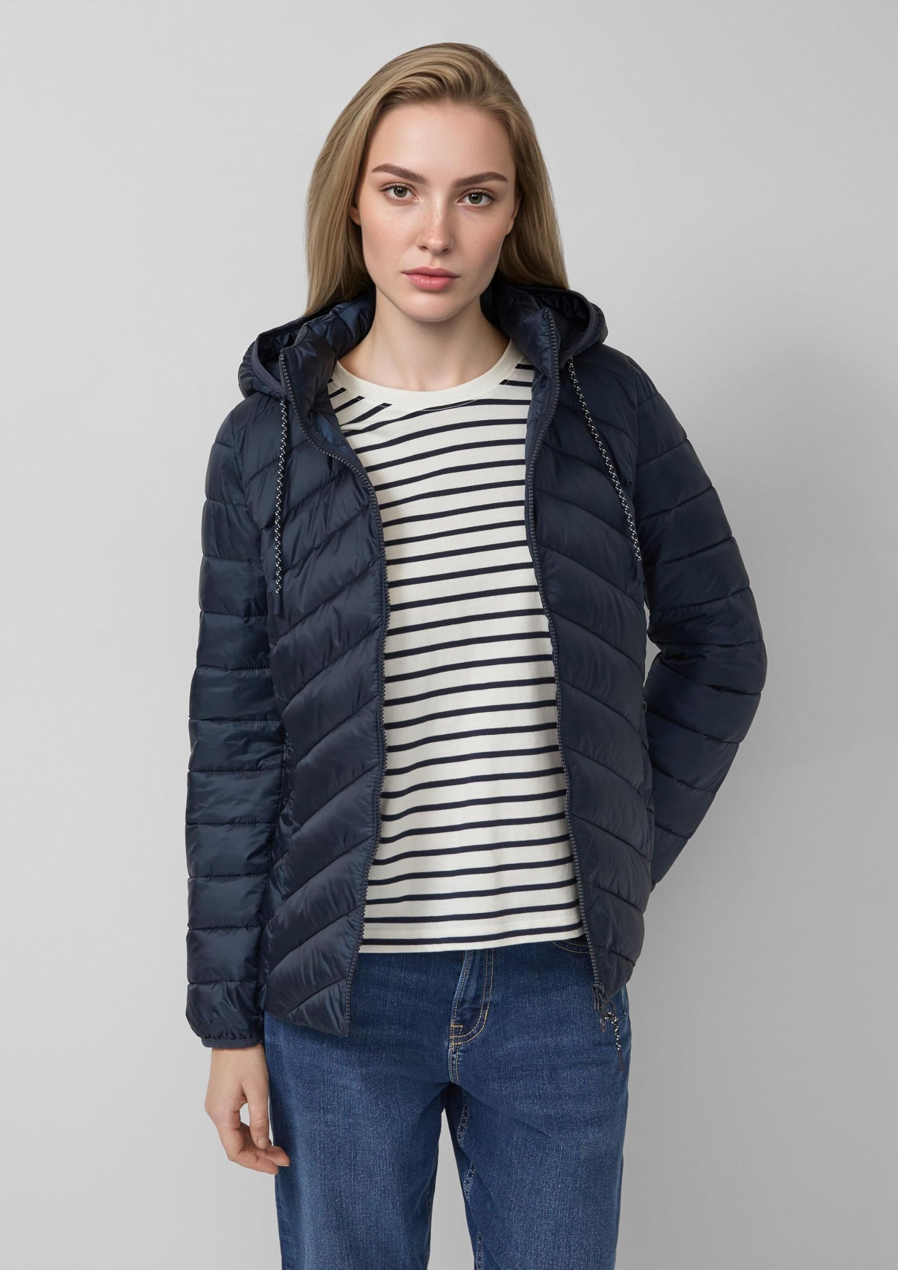 s.Oliver Gesteppte Jacke mit abnehmbarer Kapuze im Slim Fit