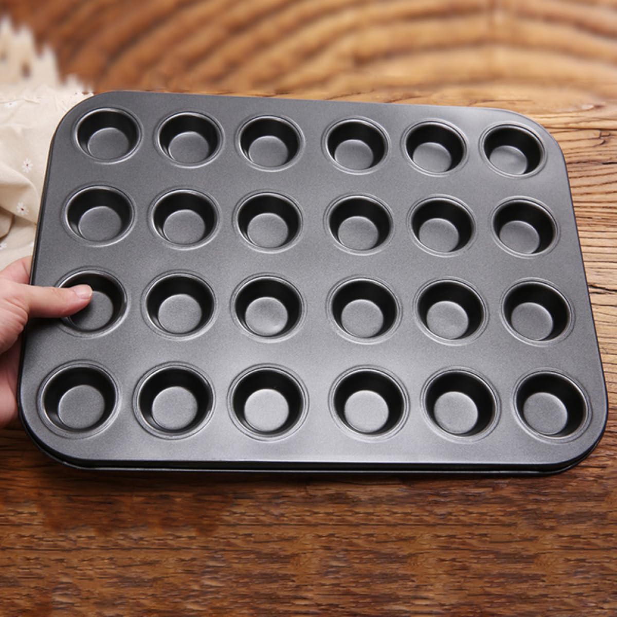 Gatuida Moldes para Hornear Reutilizables 24 Cavidades Antiadherentes, Molde para Cupcakes Mini, Apto Horno hasta 230°c, Material Seguro sin Tóxicos, Adecuado para Pasteles y Muffins