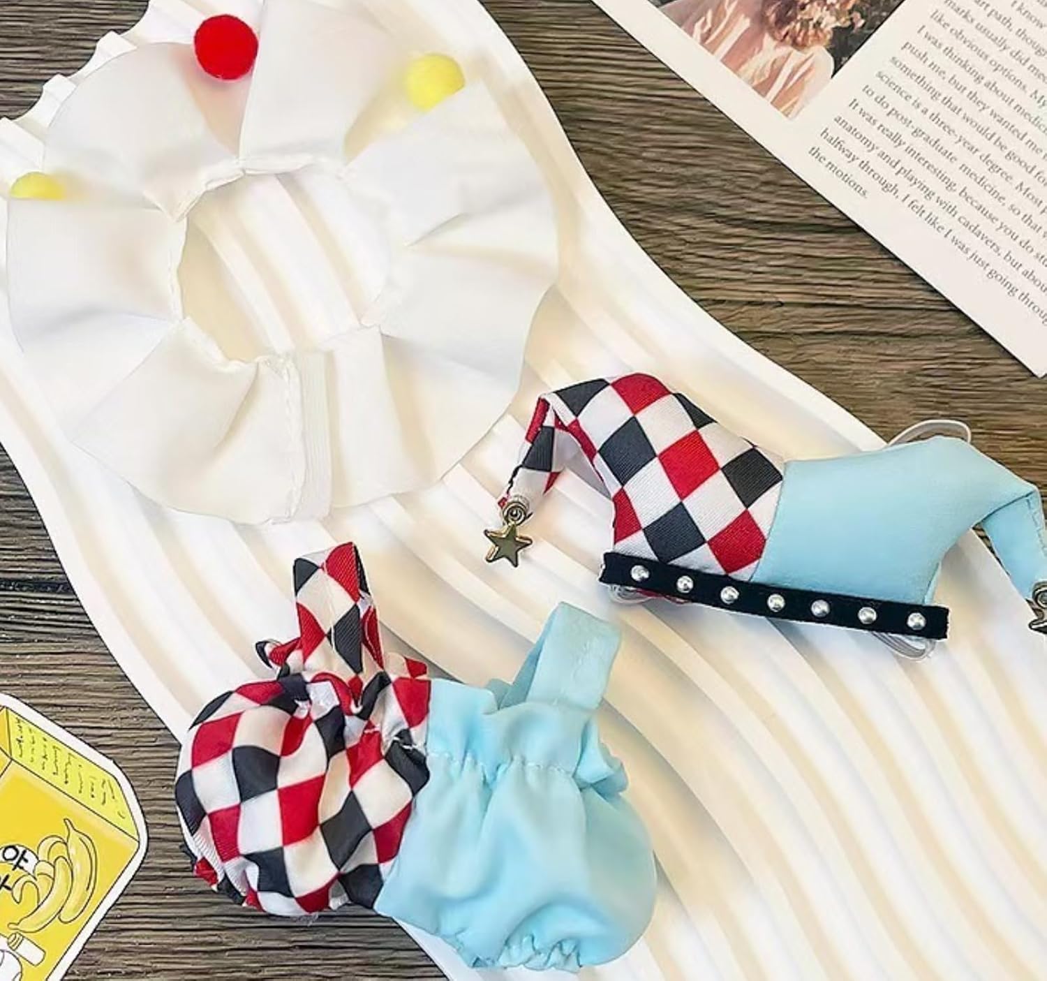Fit Labubu Doll Animal-Themed Outfit Set (No Doll) Cute Character-Inspired Costume with Ears and Tail for Lifestyle Display Scenes (Clown set)