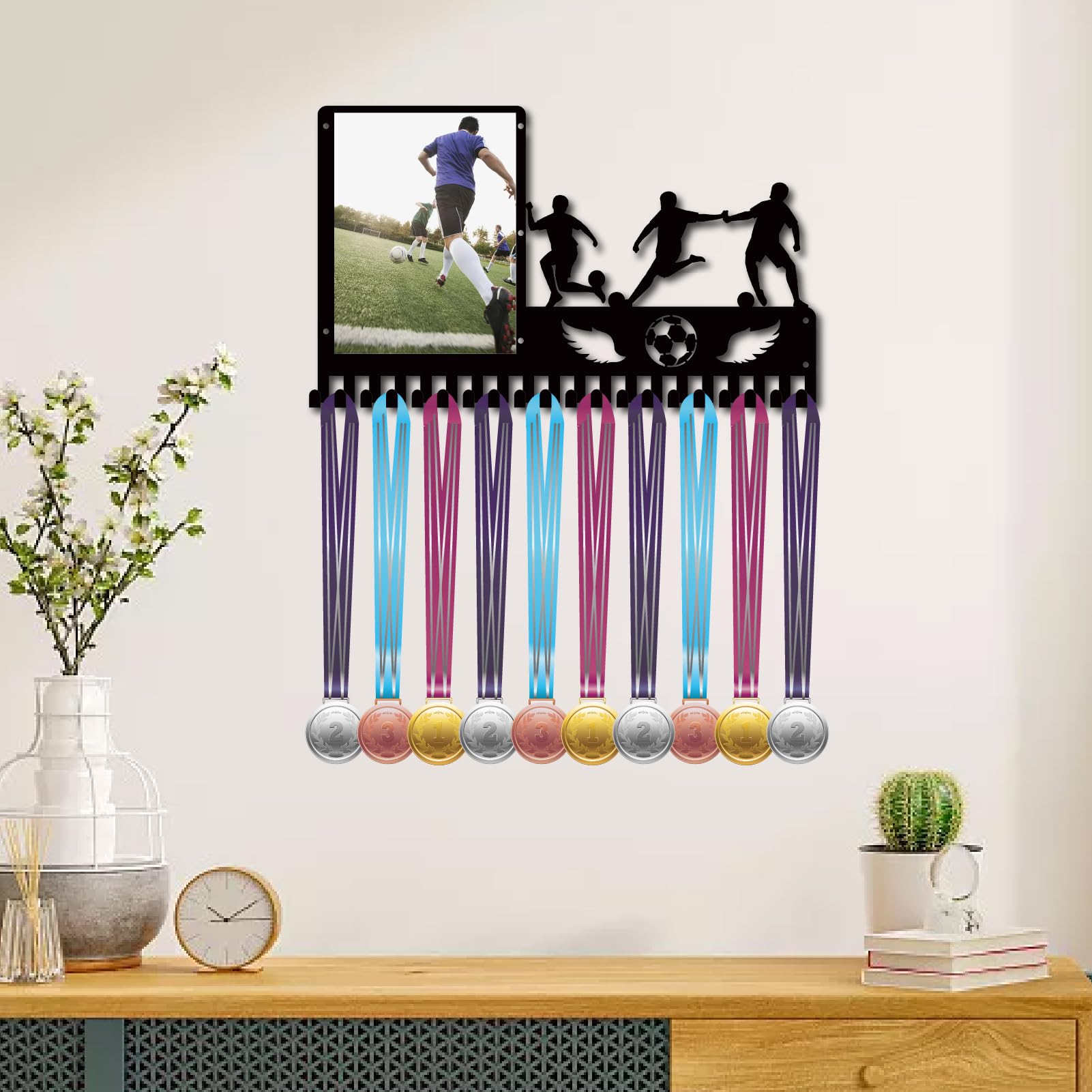 CREATCABIN Medaille- en trofeehouder Medaillehanger Display met plank Standaard Sport 4 Rijen Wandmontage Houdt 70 Medailles voor Gymnastiek Dansen Voetbal Hardlopen Zwemmen Prijzenrek 39,9 x 20,1 Cm