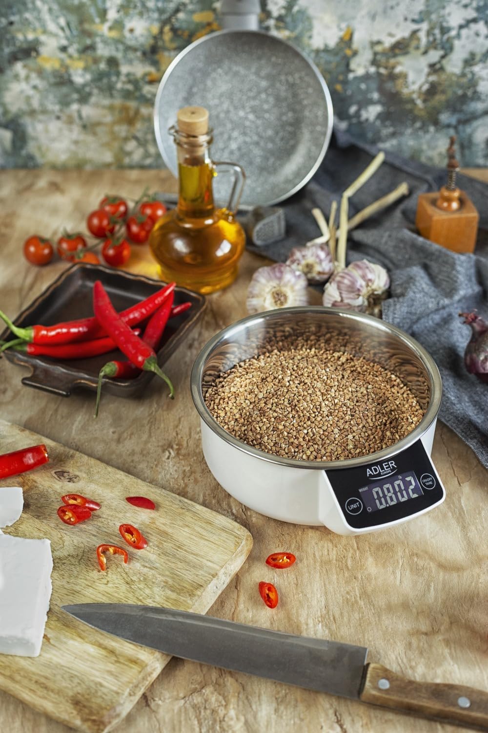 Adler AD 3166 Kitchen Scales with 900ml Stainless Steel Container, Max Weight 5kg, Electronic Household Scales with LCD Display, Digital Scale, Accuracy up to 1g, White/Silver, 21 x 19 x 8 cm