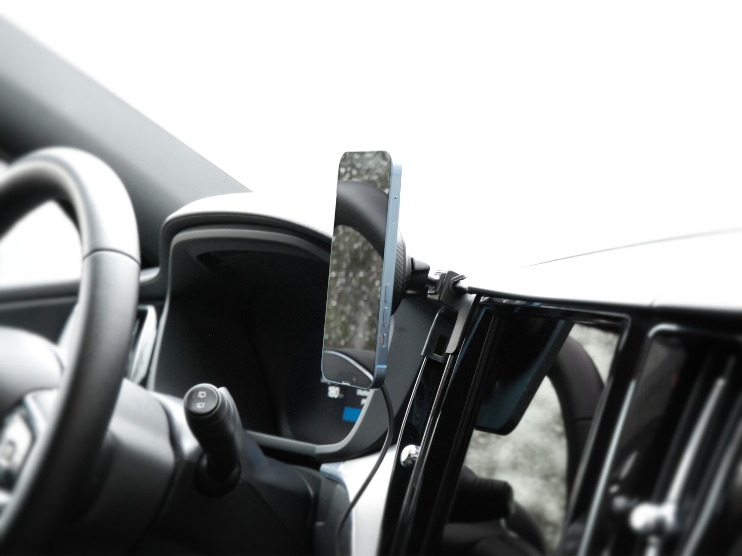 Supporto magnetico per cellulare con funzione di ricarica, compatibile con Volvo XC60 (2017 – 2025), auto I 360° 15 W, ricarica rapida senza fili, nero magnetico, per Volvo XC60 II