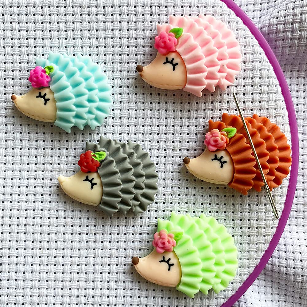 DPXWCCH Magnetic Hedgehog Needle Minder, Cute Needle Nanny, Cross Stitch Embroidery Needle Holder