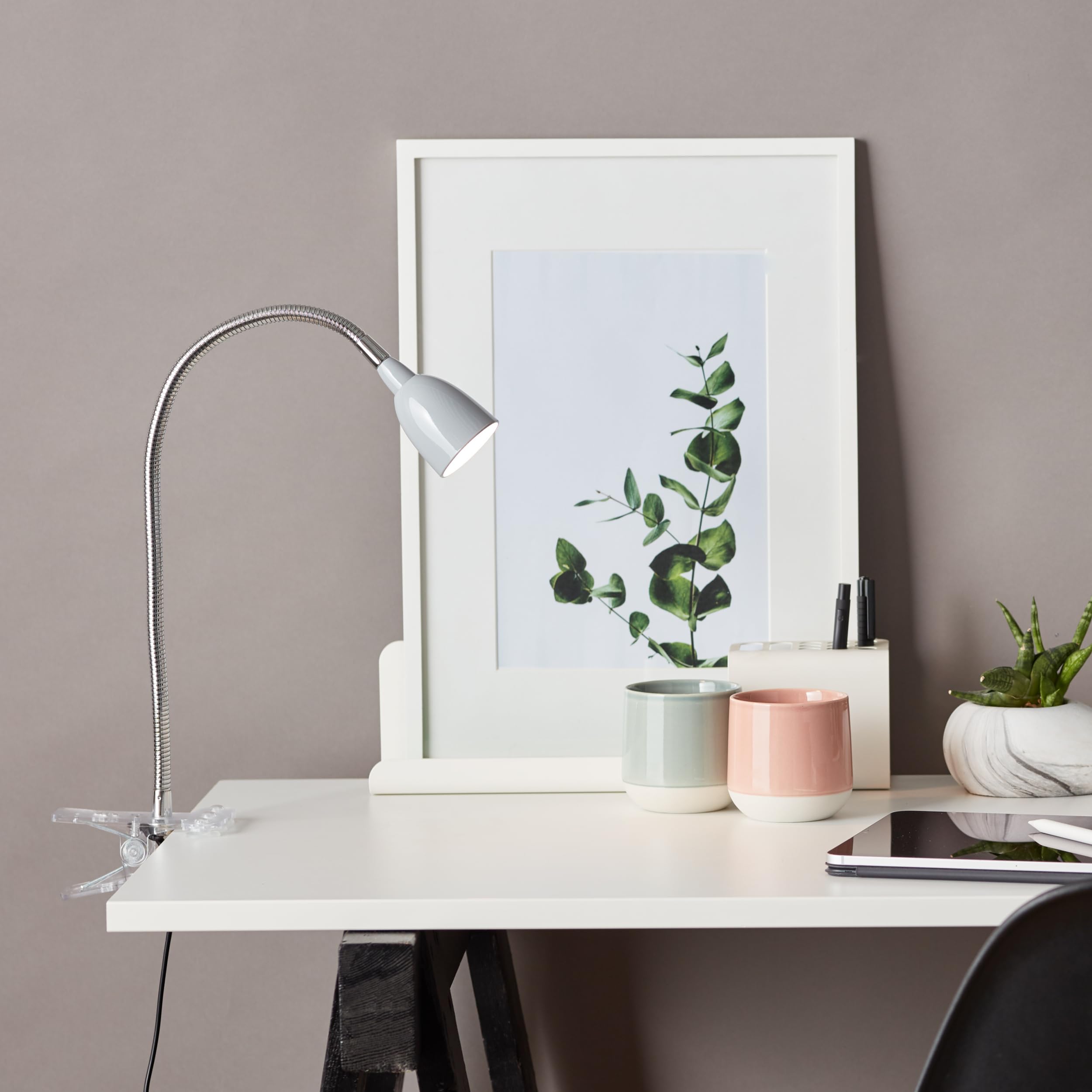 Brilliant Anthony LED lampa zaciskowa na biurko, 2,4 W, zintegrowana dioda LED, metal/tworzywo sztuczne, tytan G92936/11