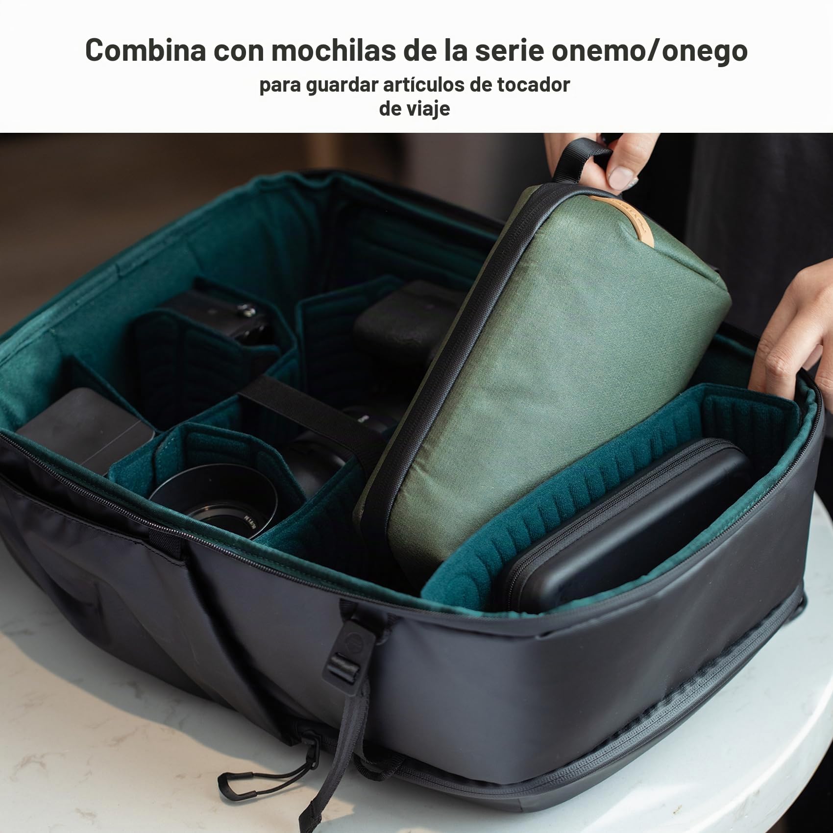 PGYTECH Neceser de Viaje Bolsa de Aseo, Organizador Compacto Negro | Tejido Impermeable, Separación Seco y Húmedo, Gancho Colgante, Múltiples Bolsillos, Neceser Ligero de Viaje