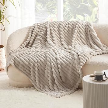Faux Fur Throw Blanket, Ribbed Thick Cozy Striped Fall Blanket,Luxury Plush Decorative Ultra Soft Fleece Blankets for Bedroom Living Room Bed All Seasons Overnight Home Gifts Sofa Indoor